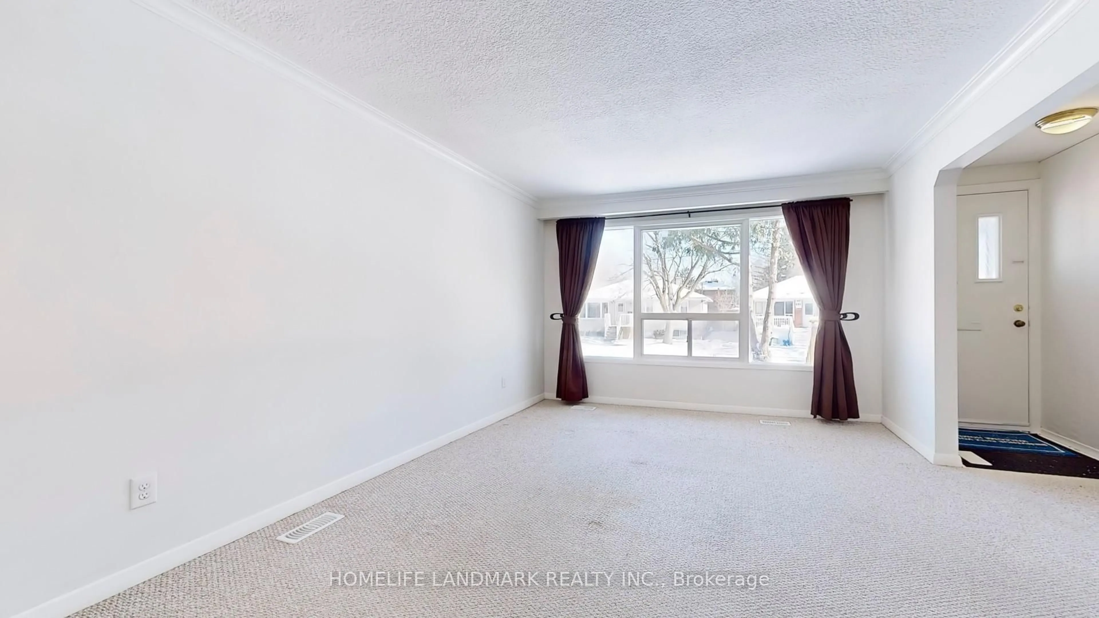 A pic of a room for 424 Bonita Cres, Richmond Hill Ontario L4C 3N1