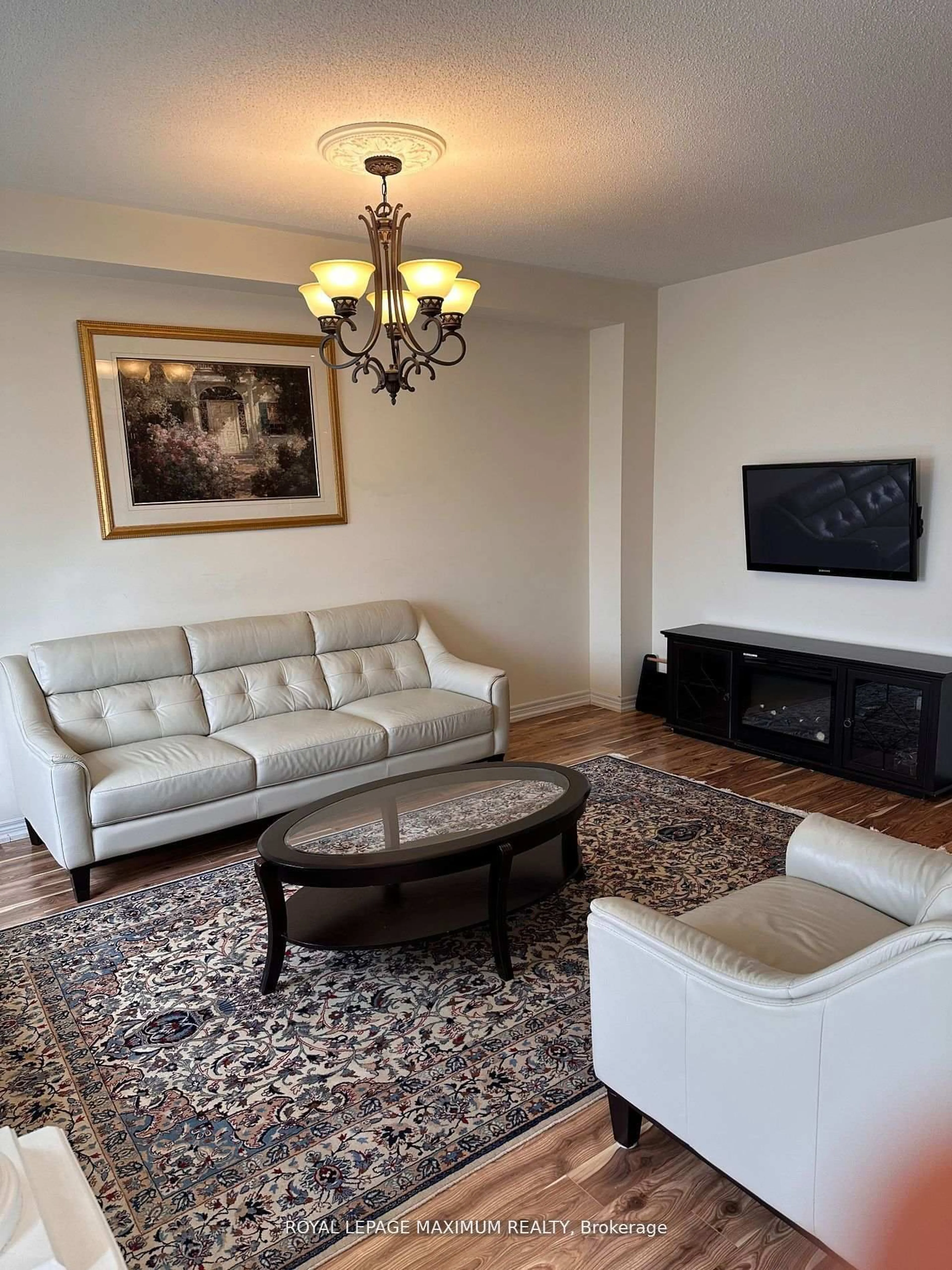 Living room with furniture, unknown for 201 Box Grove Bypass, Markham Ontario L6B 0L1