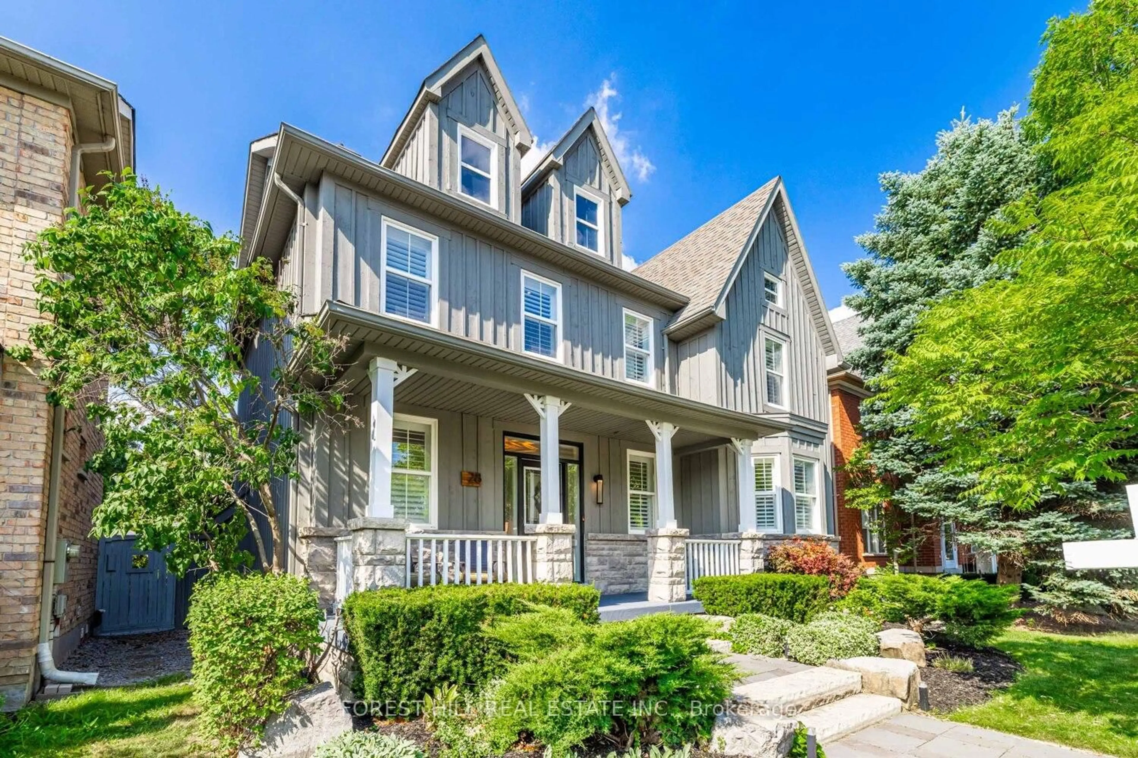 Home with vinyl exterior material, street for 28 Port Rush Tr, Markham Ontario L6C 1Z3