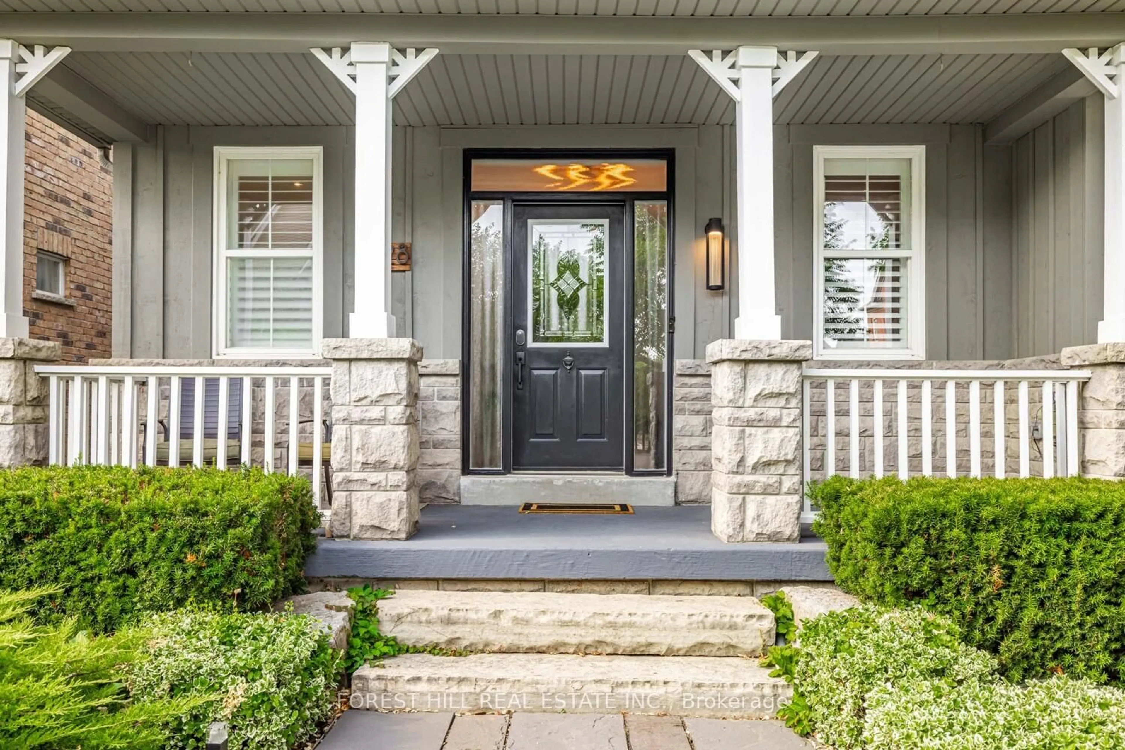 Indoor entryway for 28 Port Rush Tr, Markham Ontario L6C 1Z3