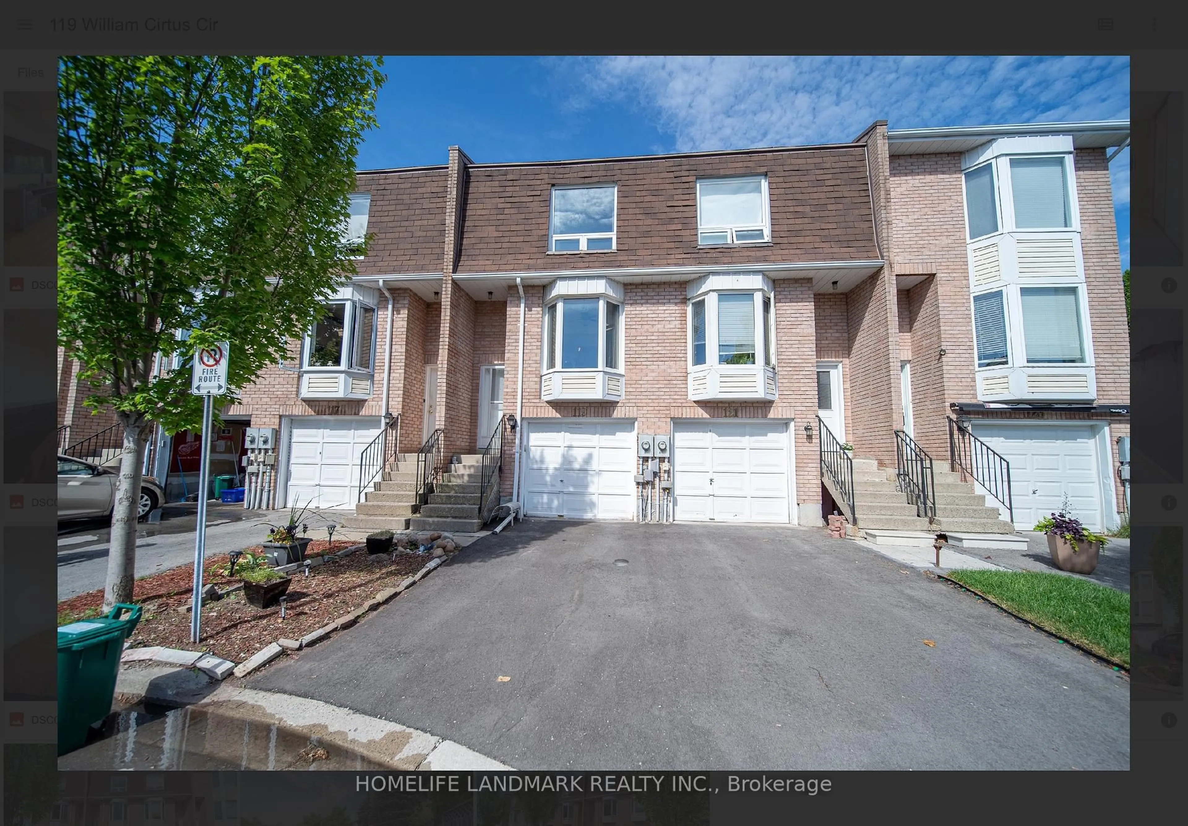 A pic from outside/outdoor area/front of a property/back of a property/a pic from drone, street for 119 William Curtis Circ #57, Newmarket Ontario L3Y 8L8