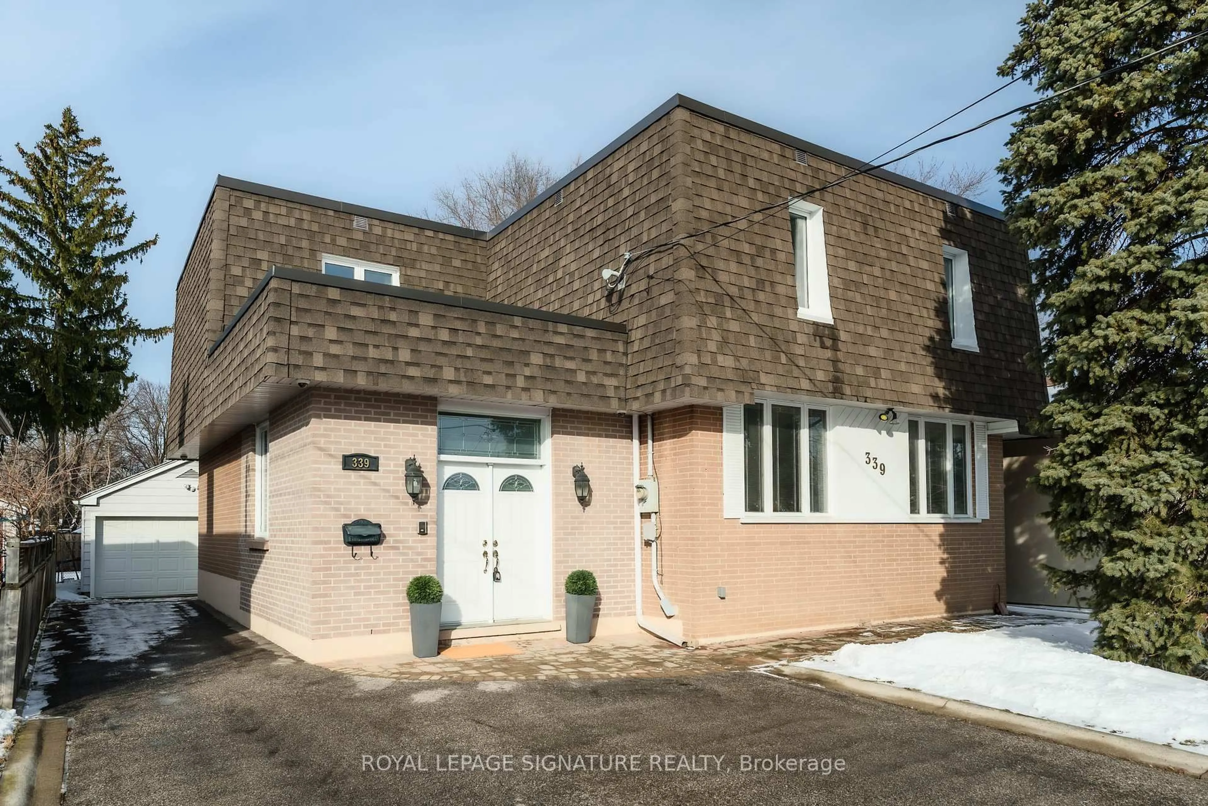 Home with brick exterior material, street for 339 Elmwood Ave, Richmond Hill Ontario L4C 1L7