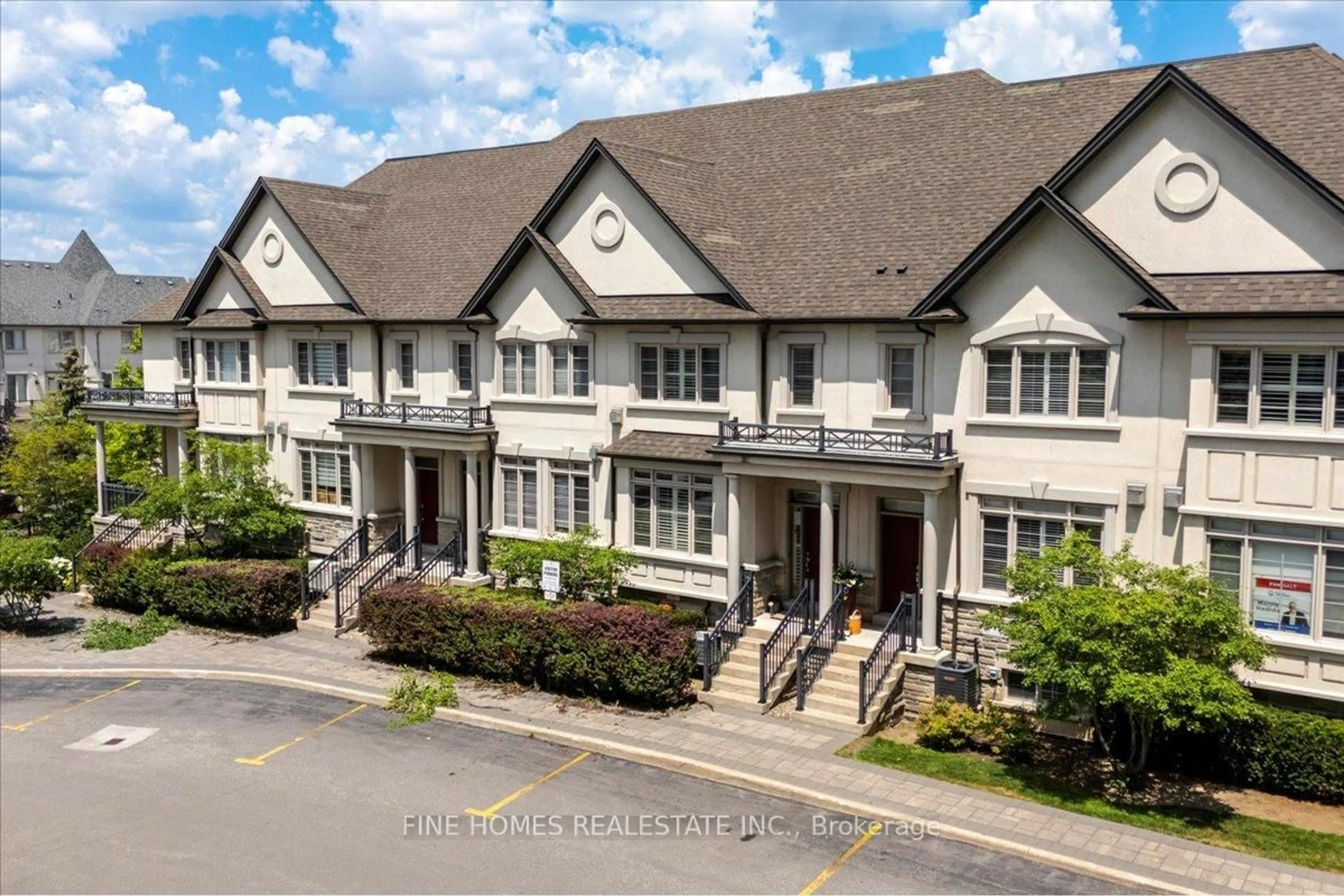 A pic from outside/outdoor area/front of a property/back of a property/a pic from drone, unknown for 80 North Park Rd #6, Vaughan Ontario L4J 0G8