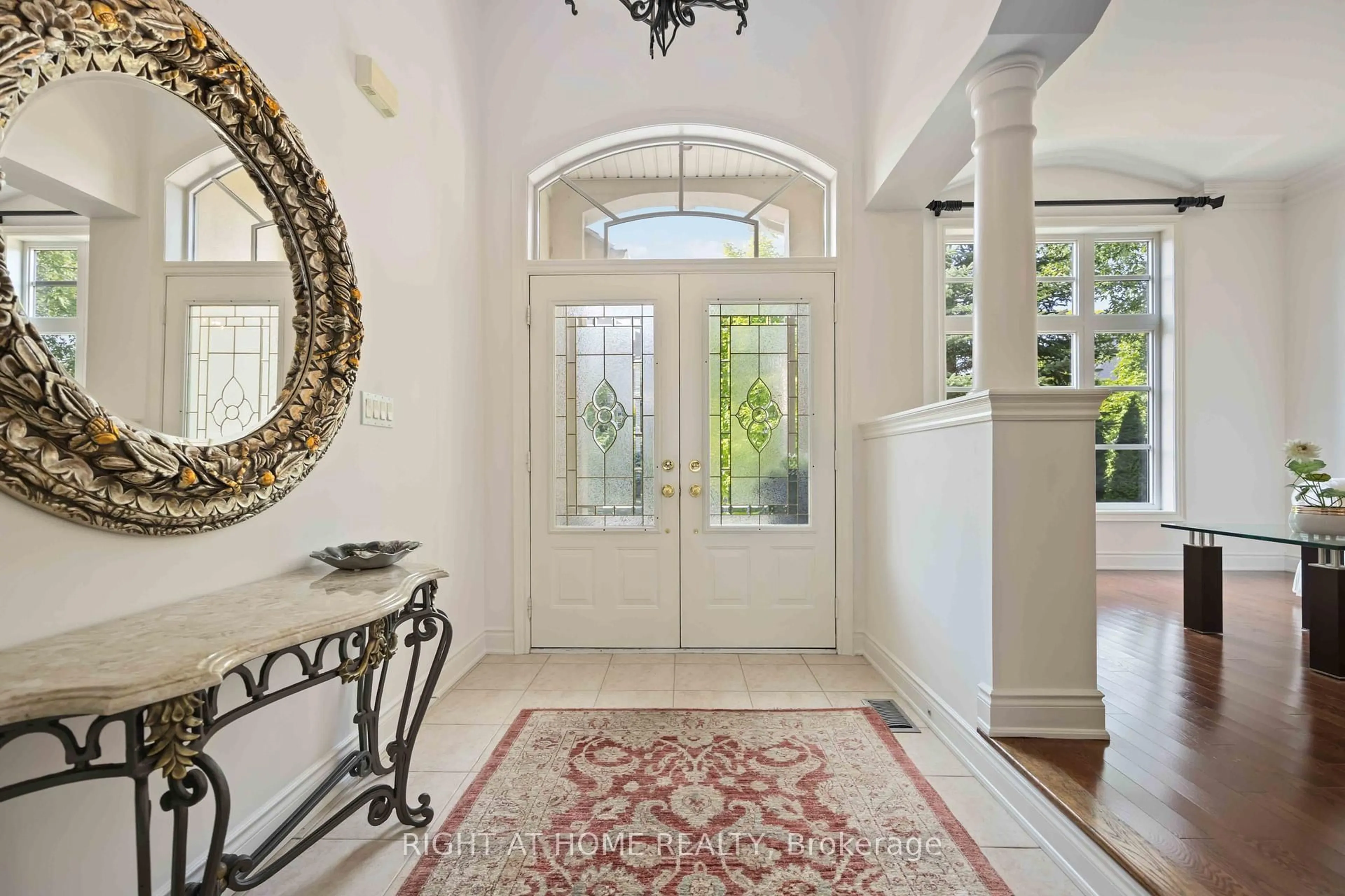 Indoor entryway for 6 Sachet Dr, Richmond Hill Ontario L4E 4S1