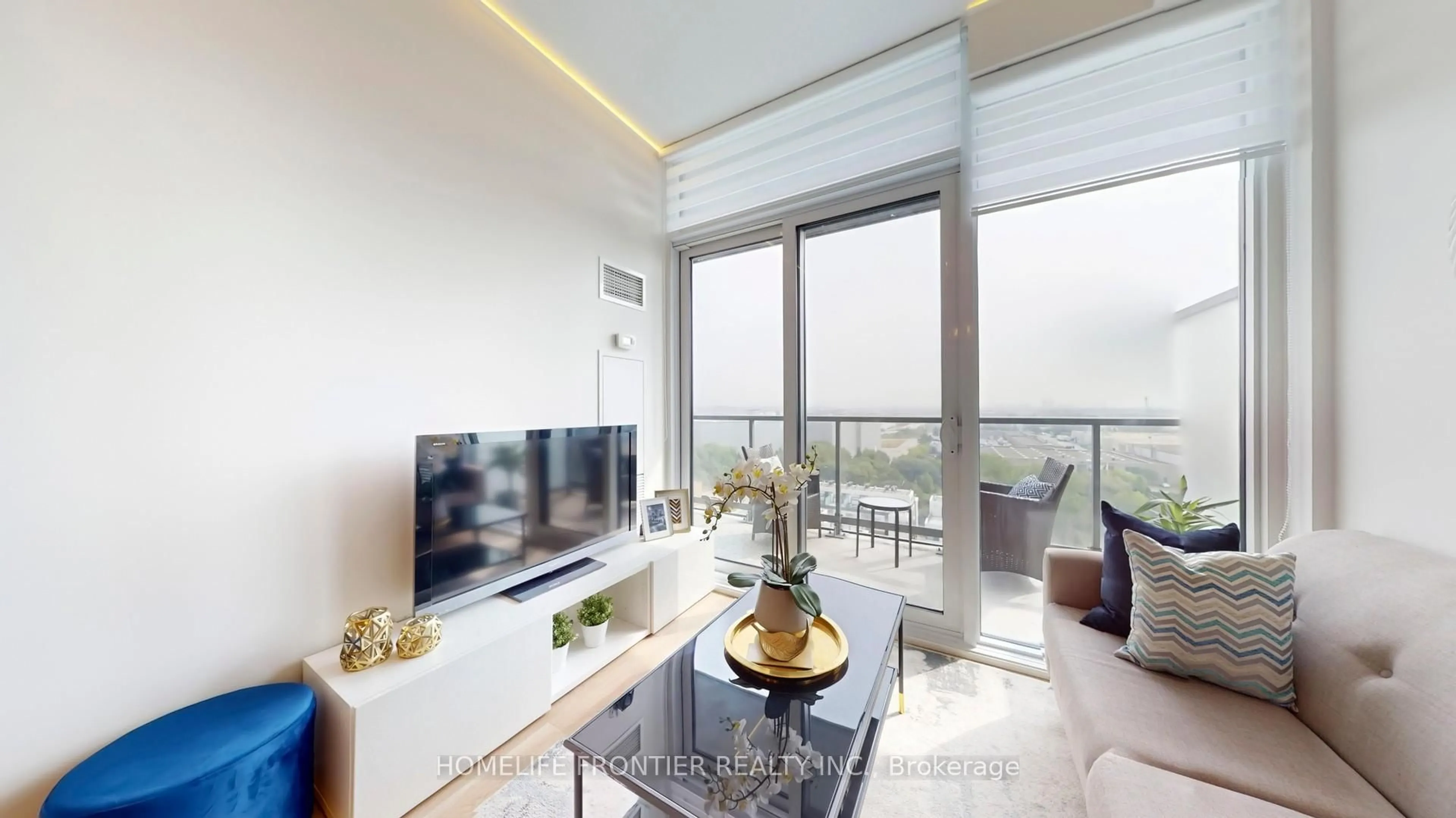 Living room with furniture, unknown for 7895 Jane St #1001, Vaughan Ontario M3B 2M3