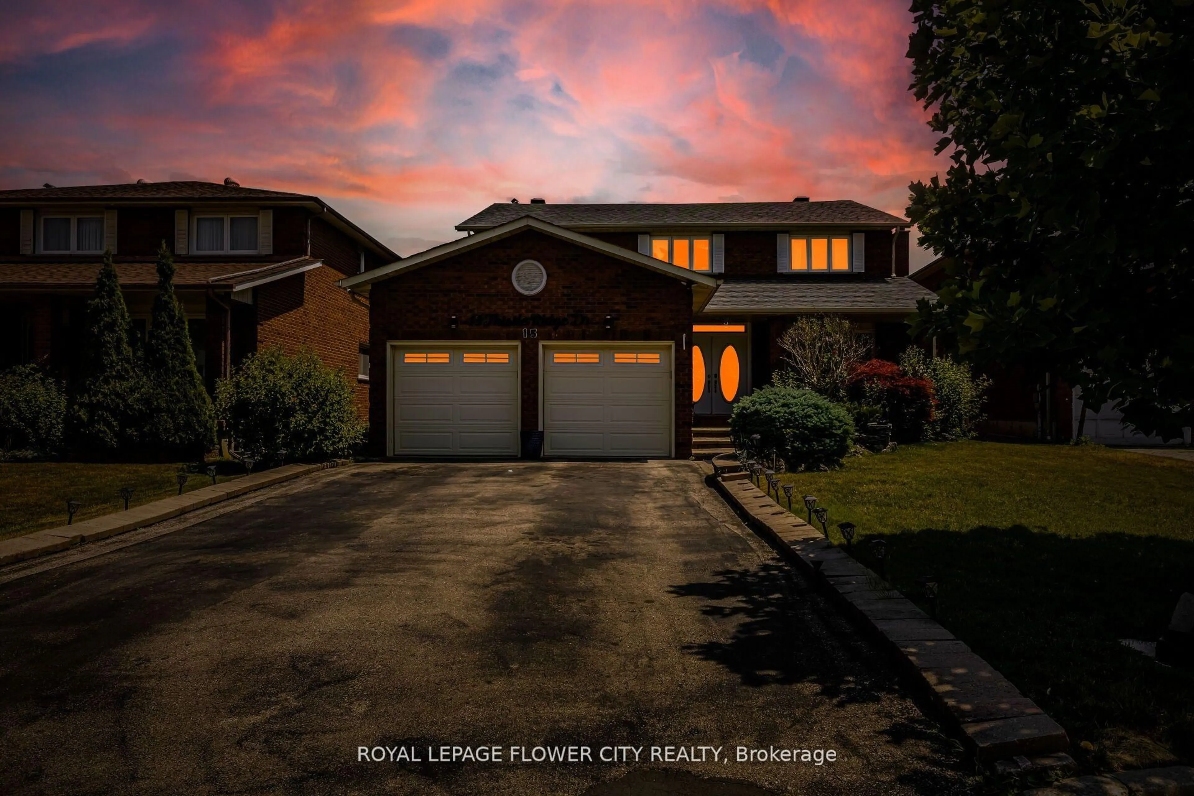 Home with brick exterior material, street for 15 Thistle Ridge Dr, Vaughan Ontario L2L 3K3
