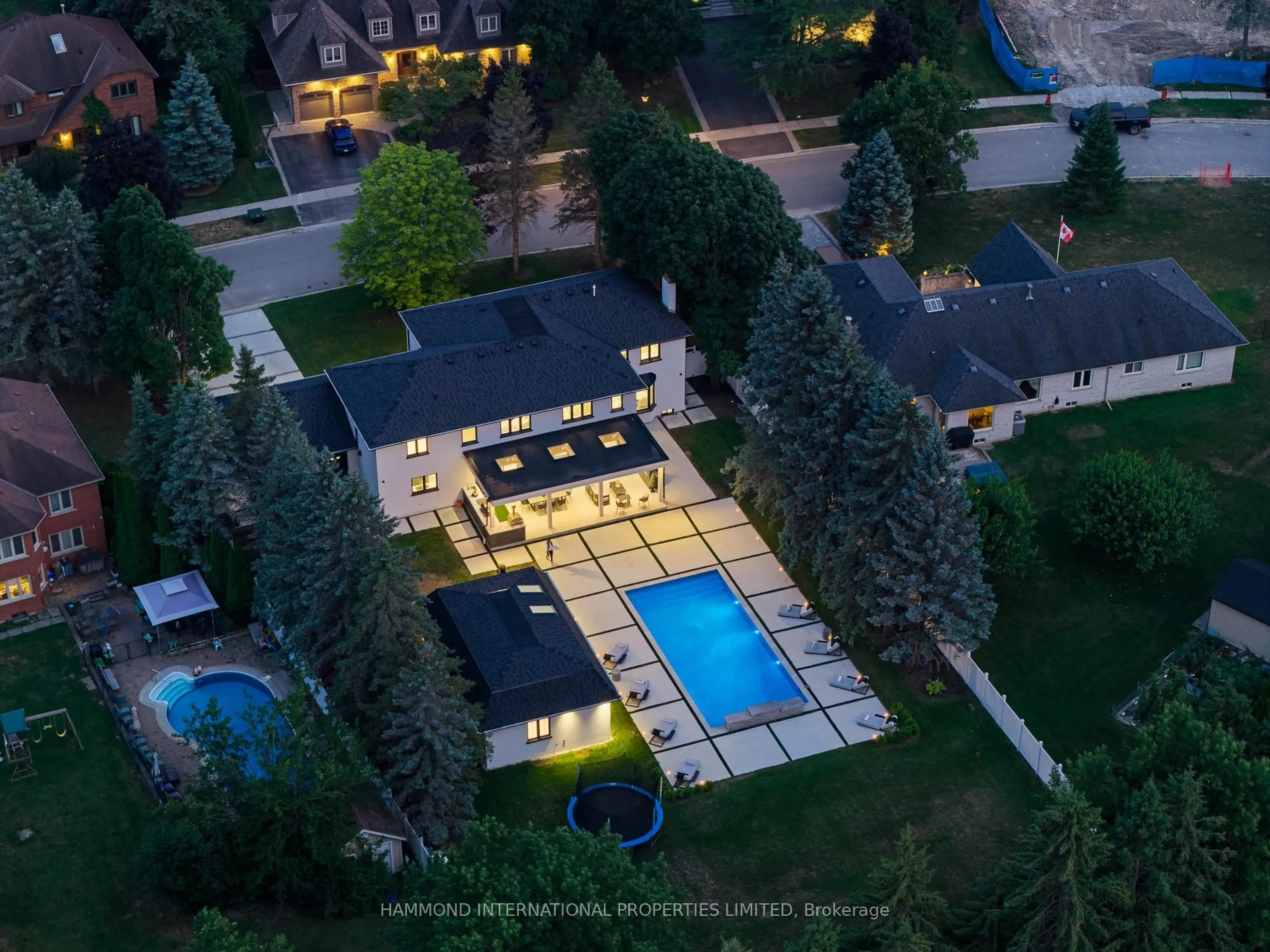 Pool for 34 Humber Valley Cres, King Ontario L7B 1B7