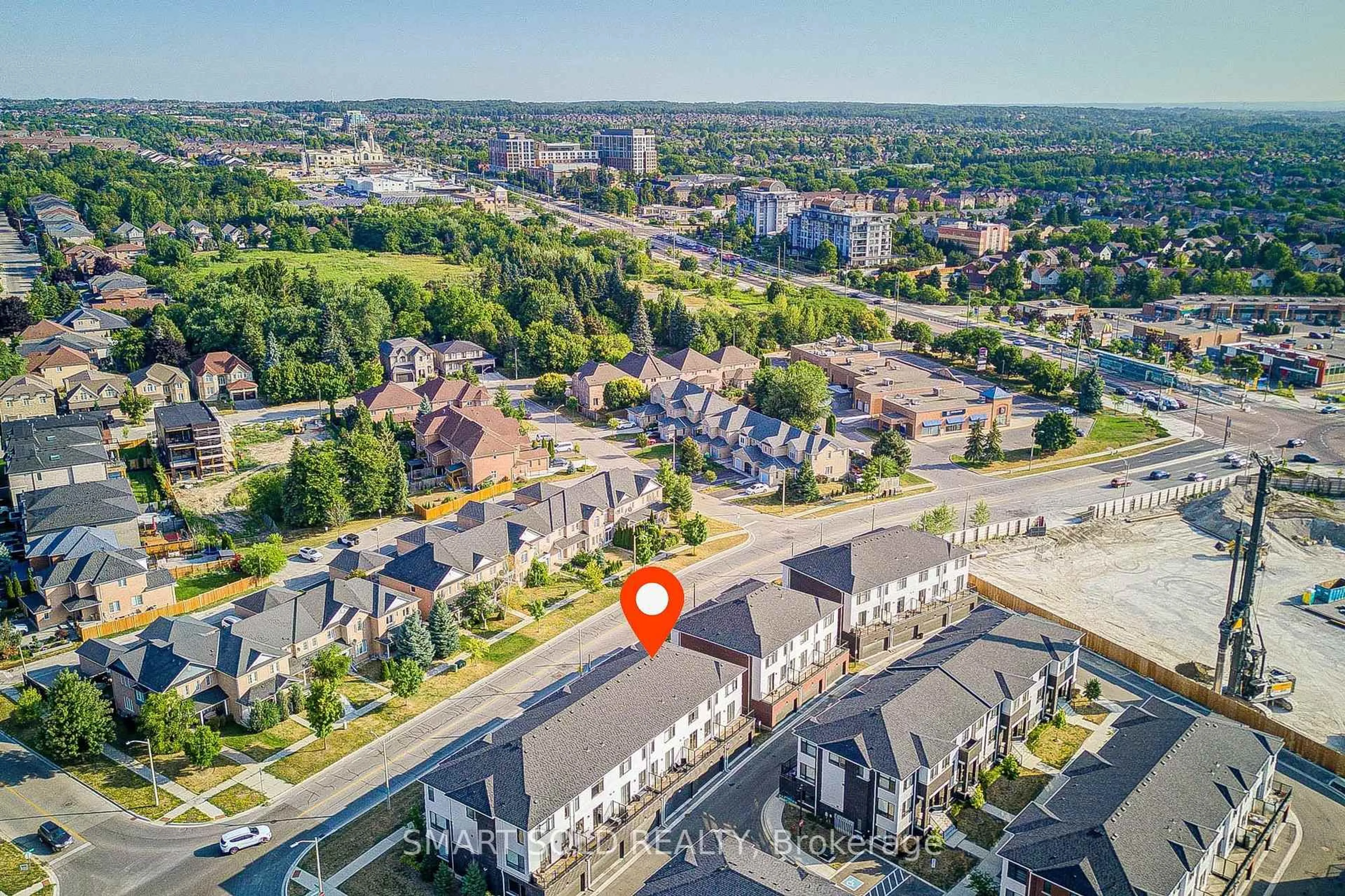 A pic from outside/outdoor area/front of a property/back of a property/a pic from drone, street for 12 James Noble Lane, Richmond Hill Ontario L4C 5S7