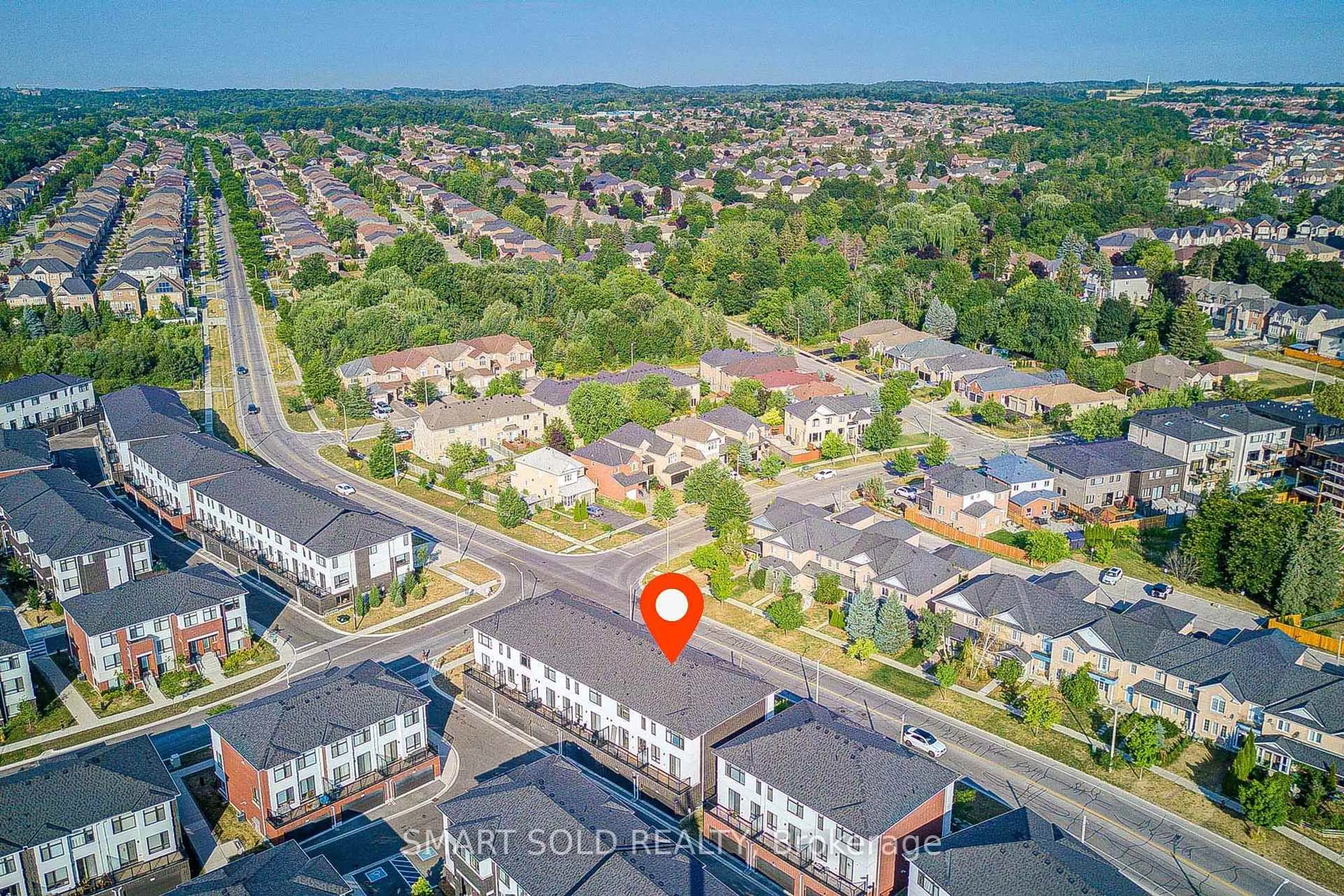 A pic from outside/outdoor area/front of a property/back of a property/a pic from drone, street for 12 James Noble Lane, Richmond Hill Ontario L4C 5S7
