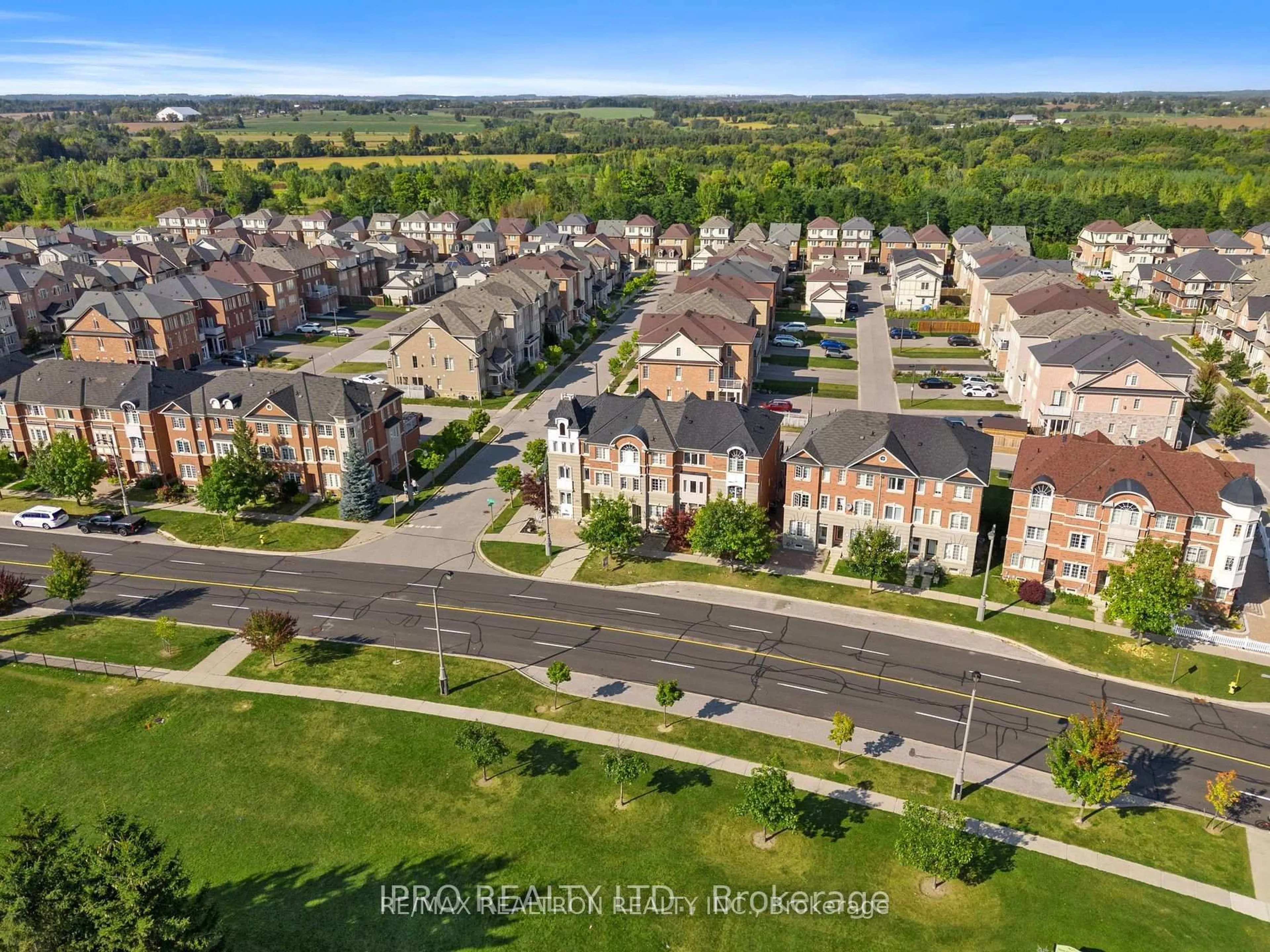 A pic from outside/outdoor area/front of a property/back of a property/a pic from drone, unknown for 2554 Bur Oak Ave, Markham Ontario L6B 1J7