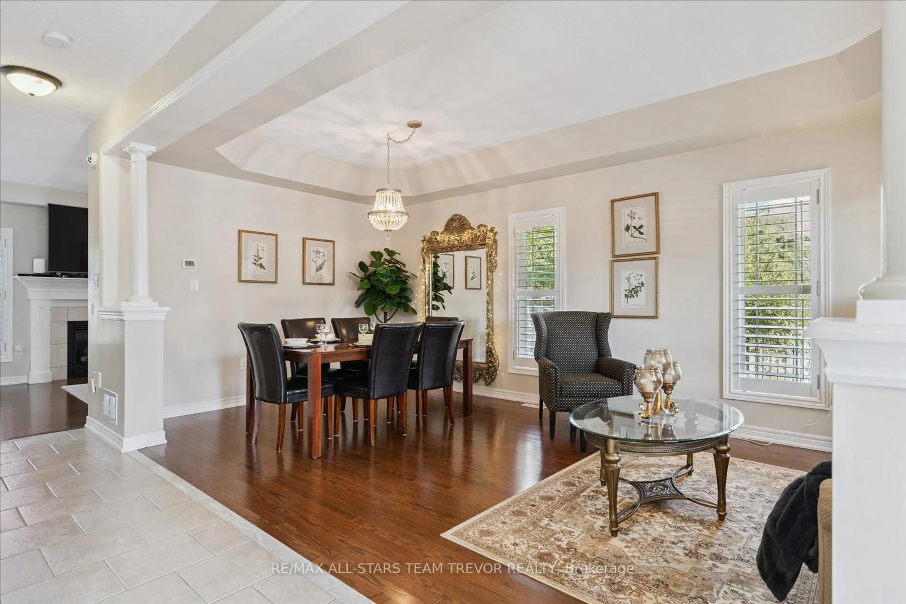 Dining room, unknown for 38 Mackenzie Crt, Georgina Ontario L4P 0E1