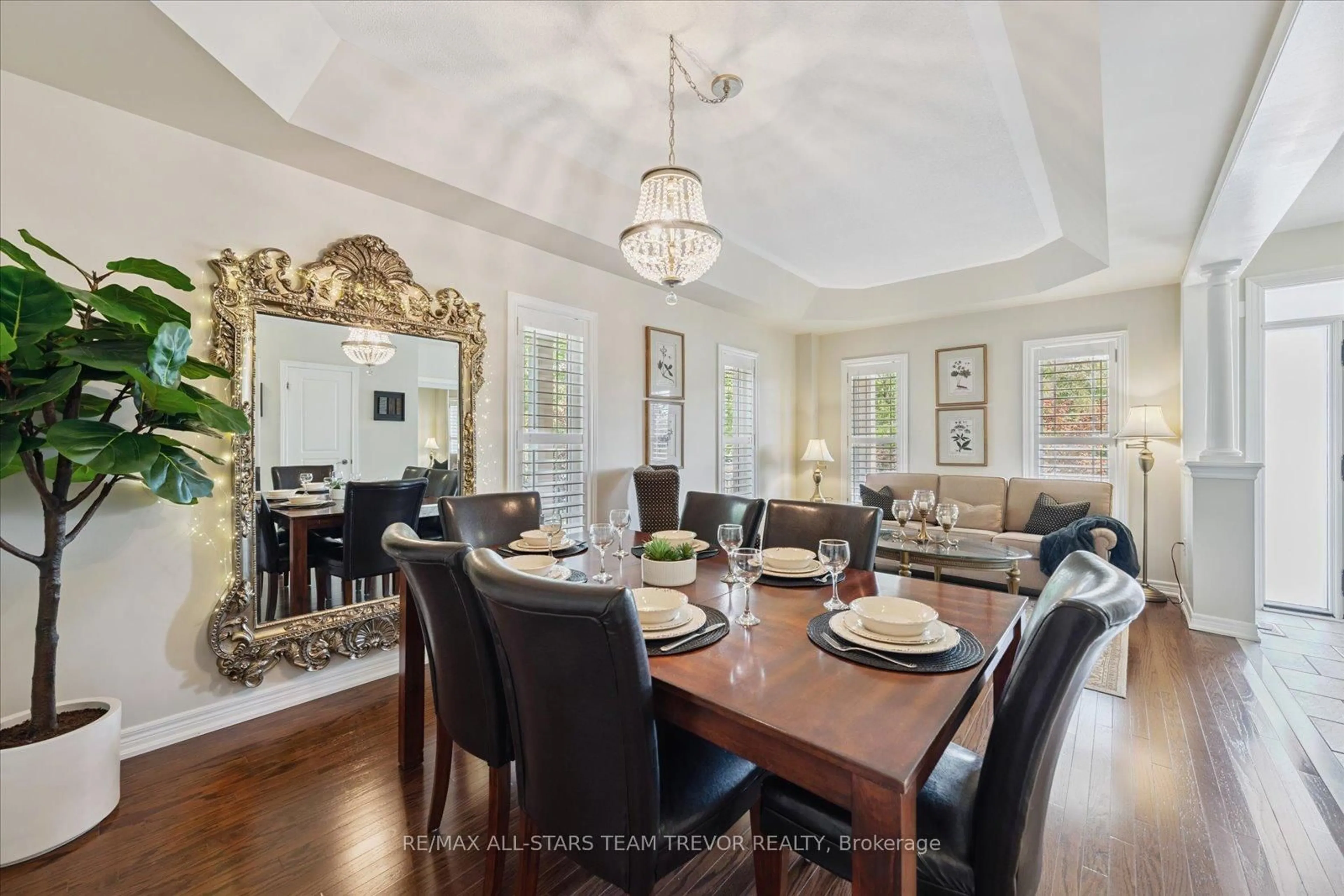 Dining room, unknown for 38 Mackenzie Crt, Georgina Ontario L4P 0E1