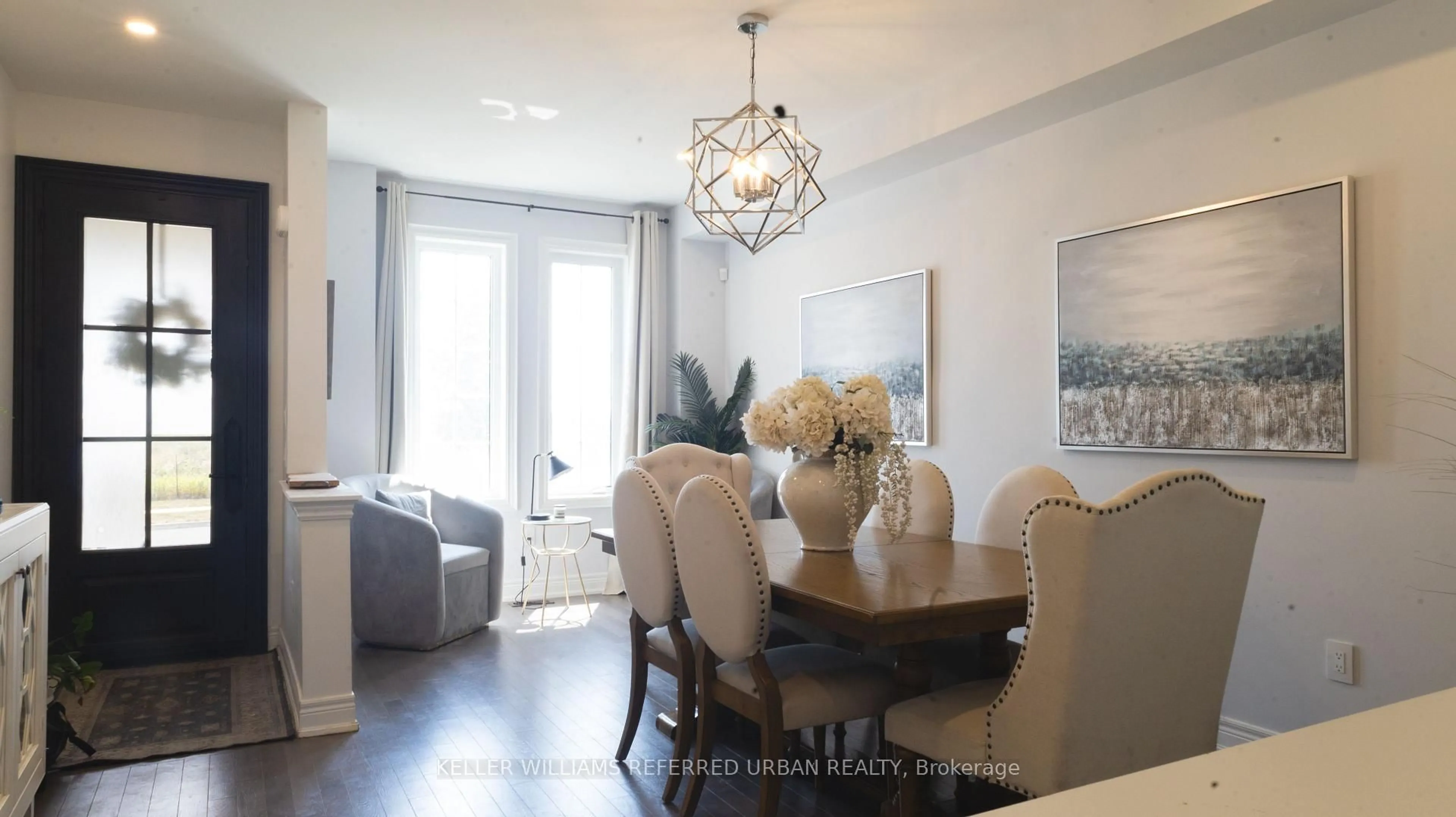 Dining room, unknown for 241 Jim Mortson Dr, East Gwillimbury Ontario L9N 0Z3