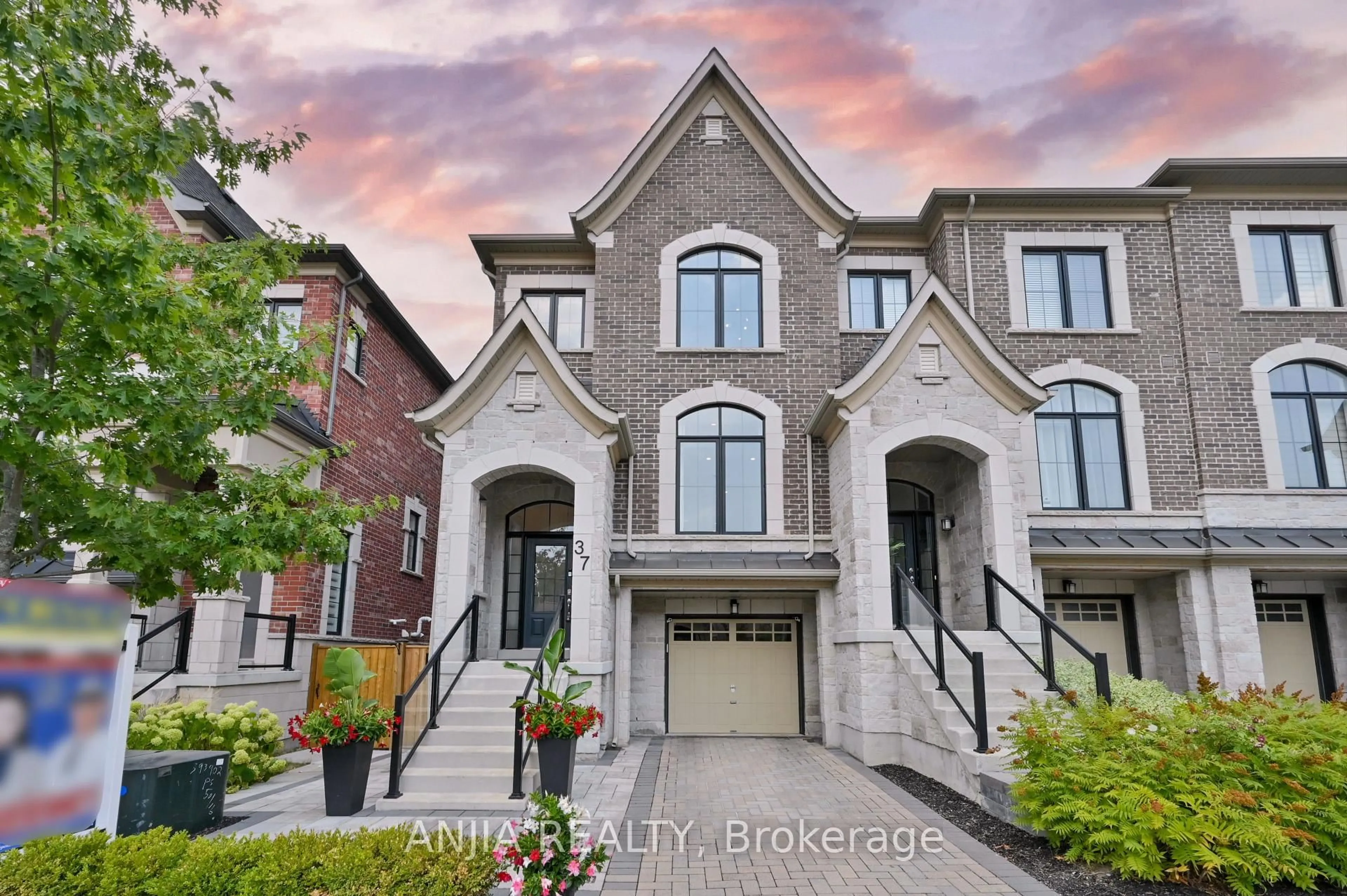 Home with brick exterior material, street for 37 Duncombe Lane, Richmond Hill Ontario L4C 1C2