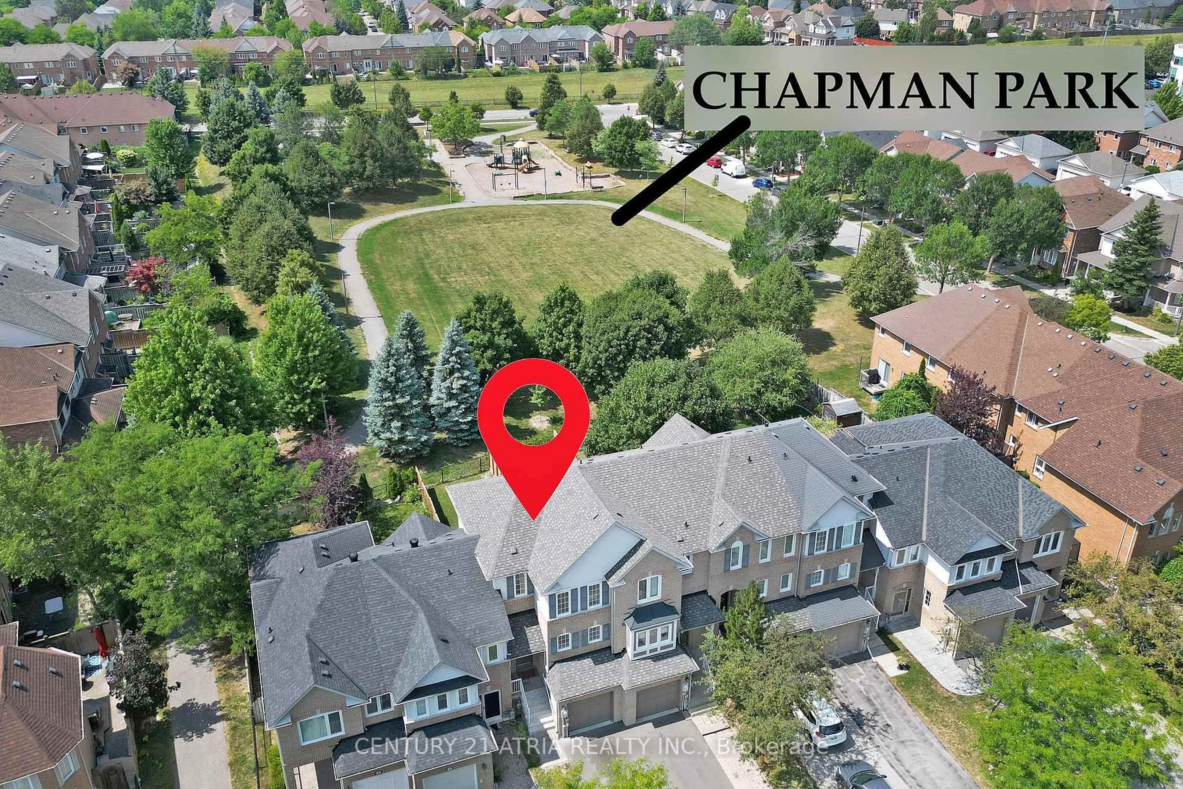 A pic from outside/outdoor area/front of a property/back of a property/a pic from drone, unknown for 12 Stiles Ave, Aurora Ontario L4G 7N3