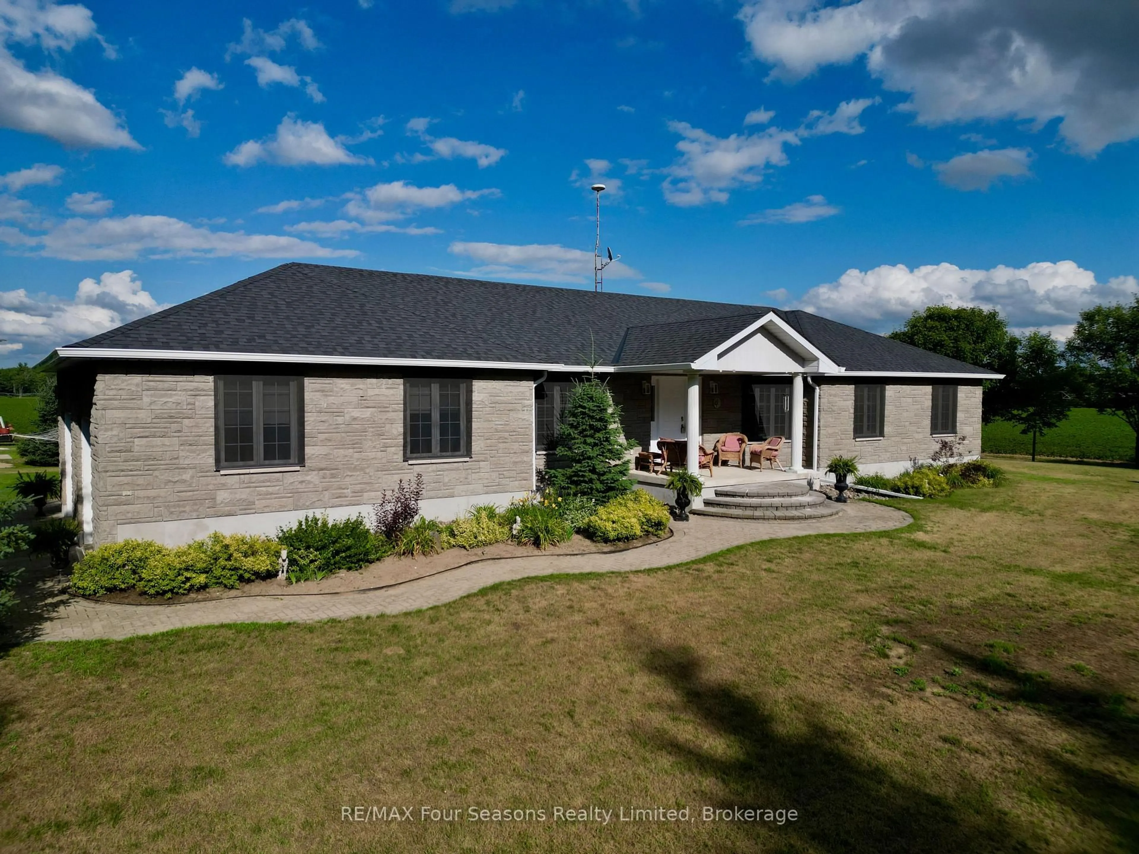 A pic from outside/outdoor area/front of a property/back of a property/a pic from drone, building for 6853 Pine Plains Rd, Adjala-Tosorontio Ontario L0M 1J0