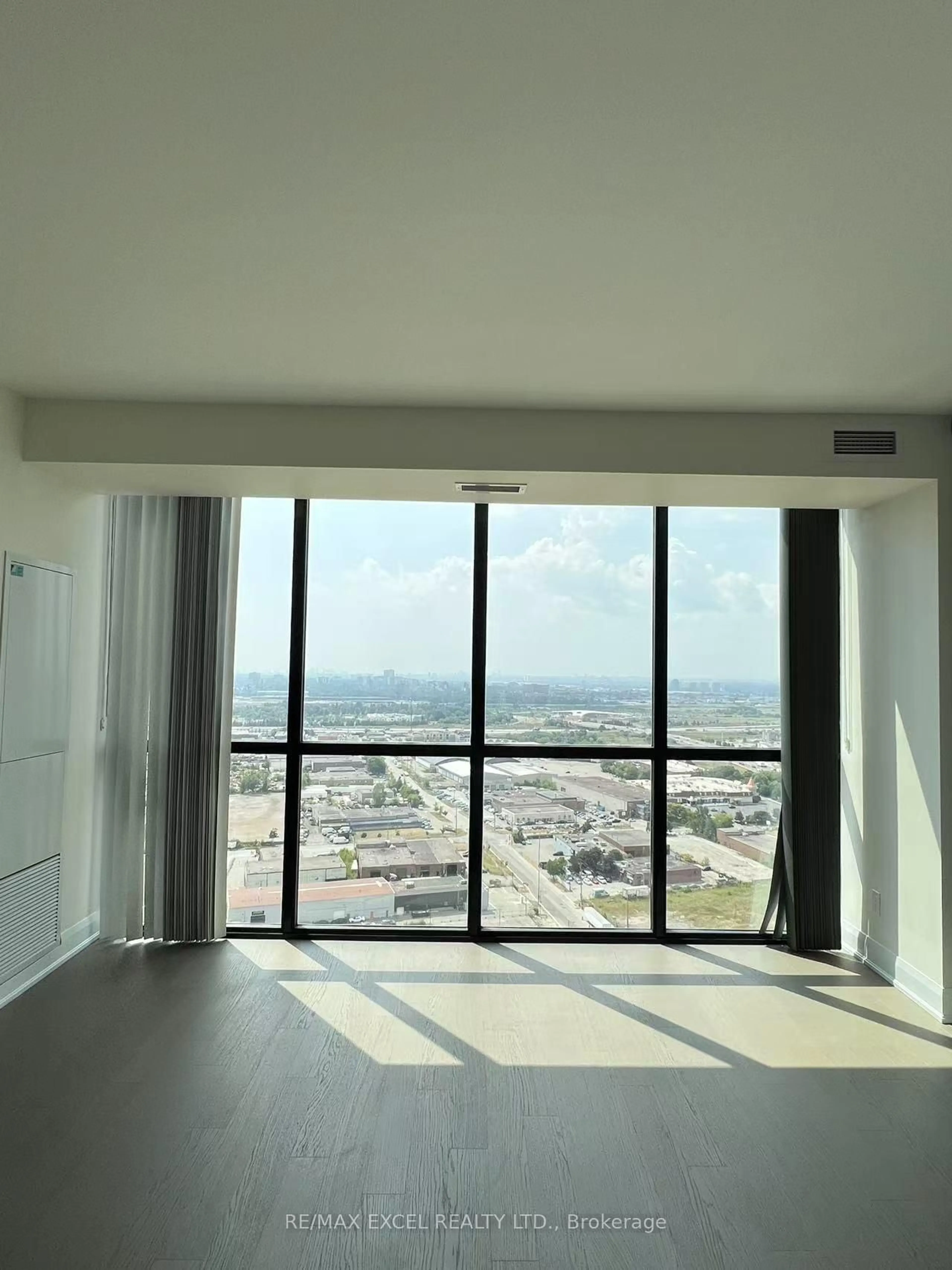 A pic of a room for 2900 Highway 7 Rd #2603, Vaughan Ontario L4K 0G3