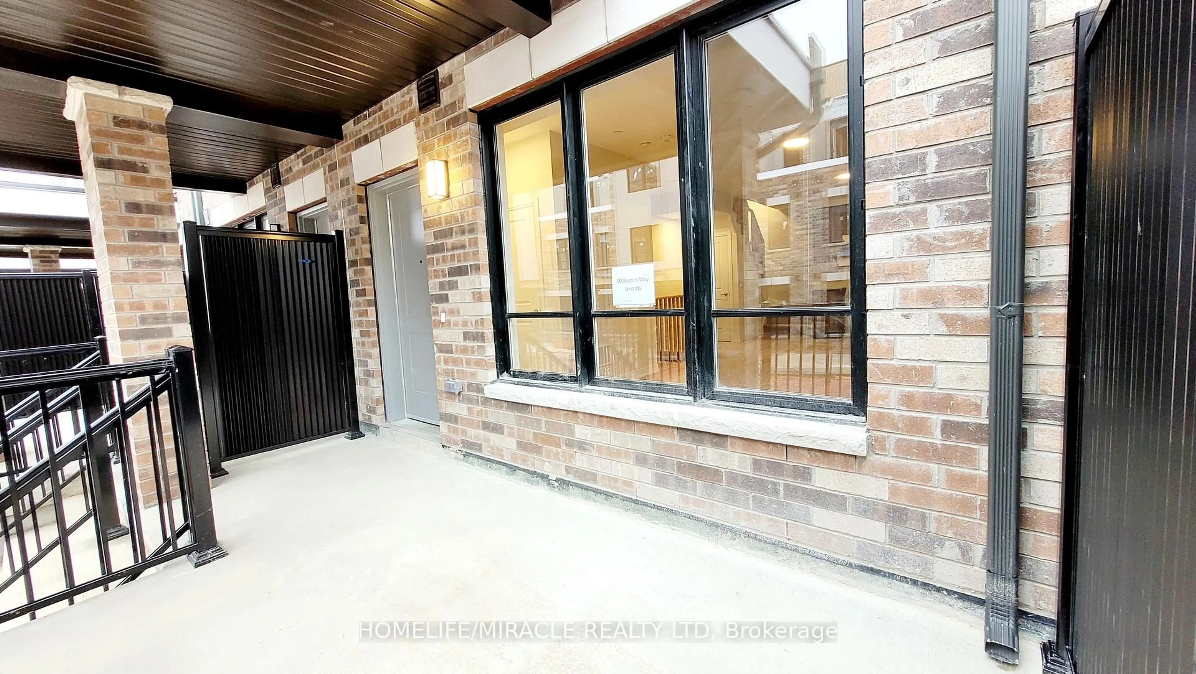 Indoor foyer for 50 Baynes Way #6, Bradford West Gwillimbury Ontario L3Z 4M4
