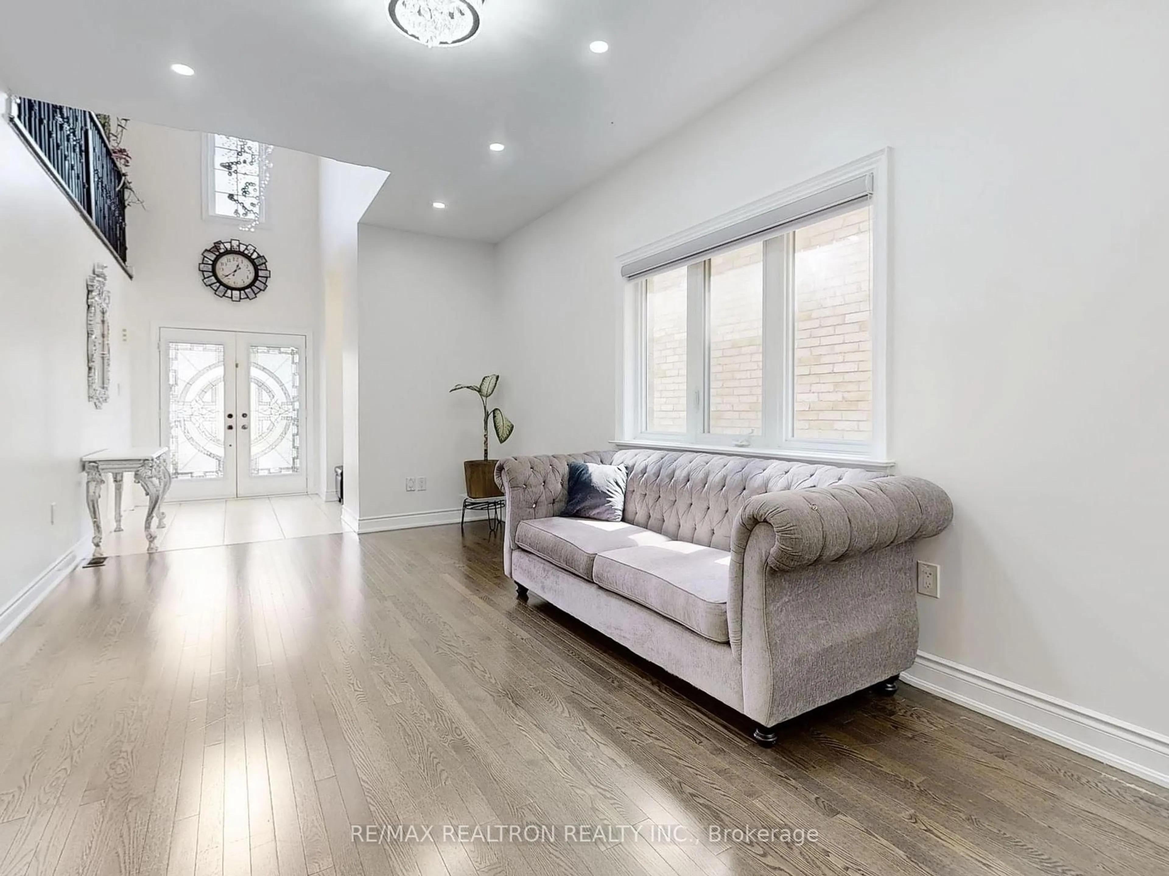 Unknown for 133 Milby Cres, Bradford West Gwillimbury Ontario L3Z 0X8