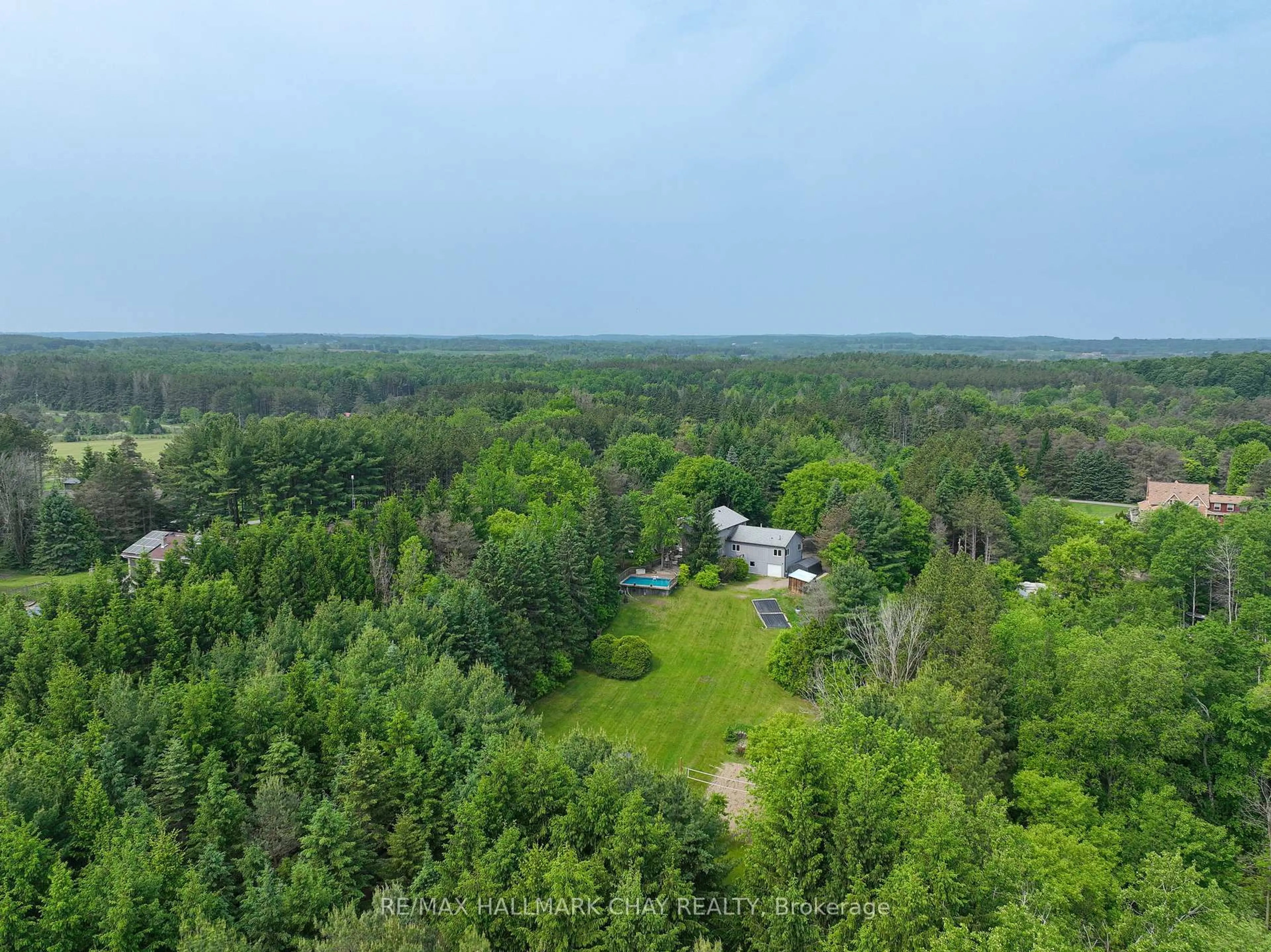 A pic from outside/outdoor area/front of a property/back of a property/a pic from drone, forest/trees view for 2043 Concession 5 Rd, Adjala-Tosorontio Ontario L0G 1L0