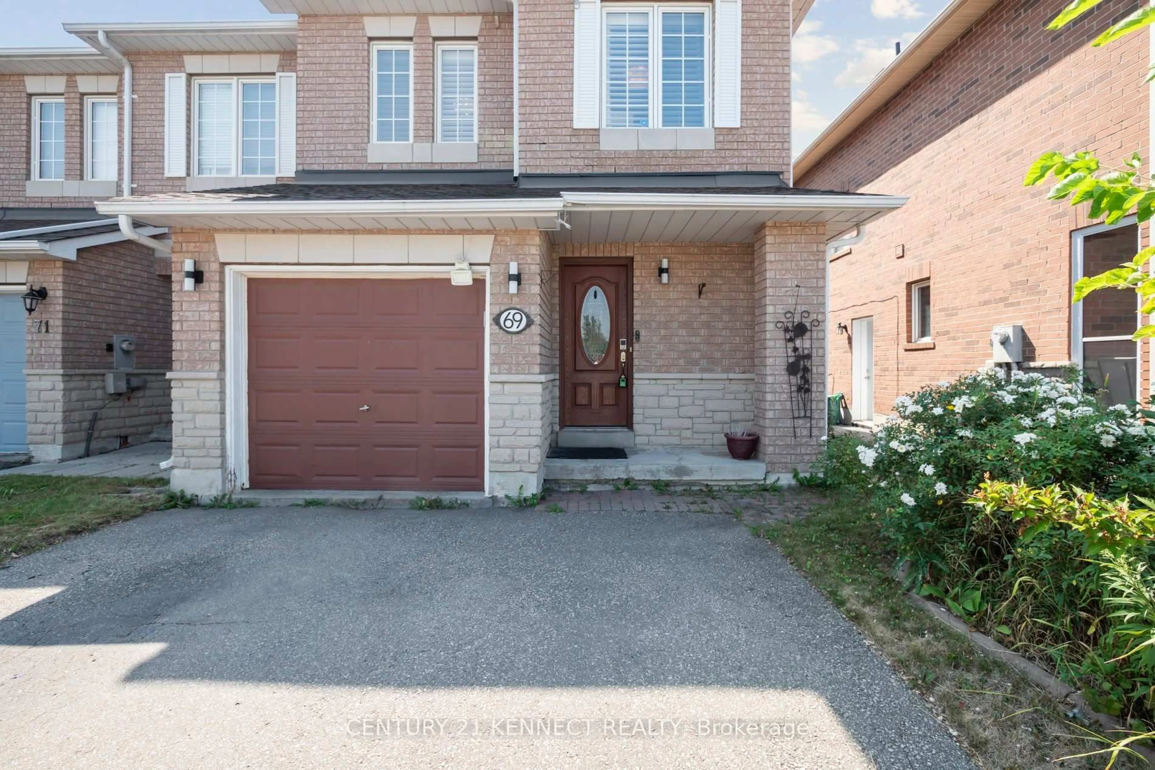 Home with brick exterior material, street for 69 Silver Stream Ave, Richmond Hill Ontario L4S 1Z2