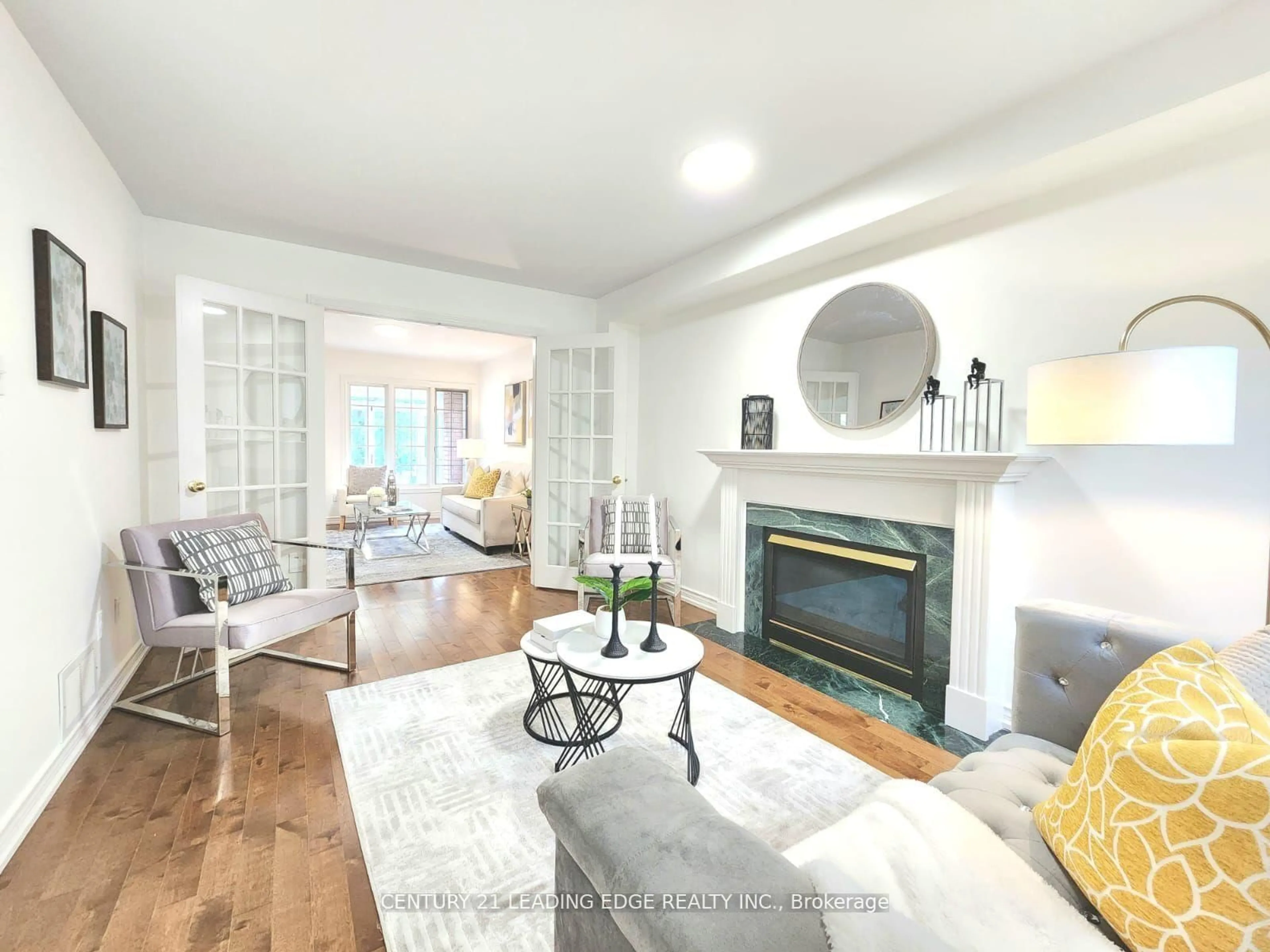 Living room with furniture, unknown for 86 Quince Cres, Markham Ontario L3S 3T2