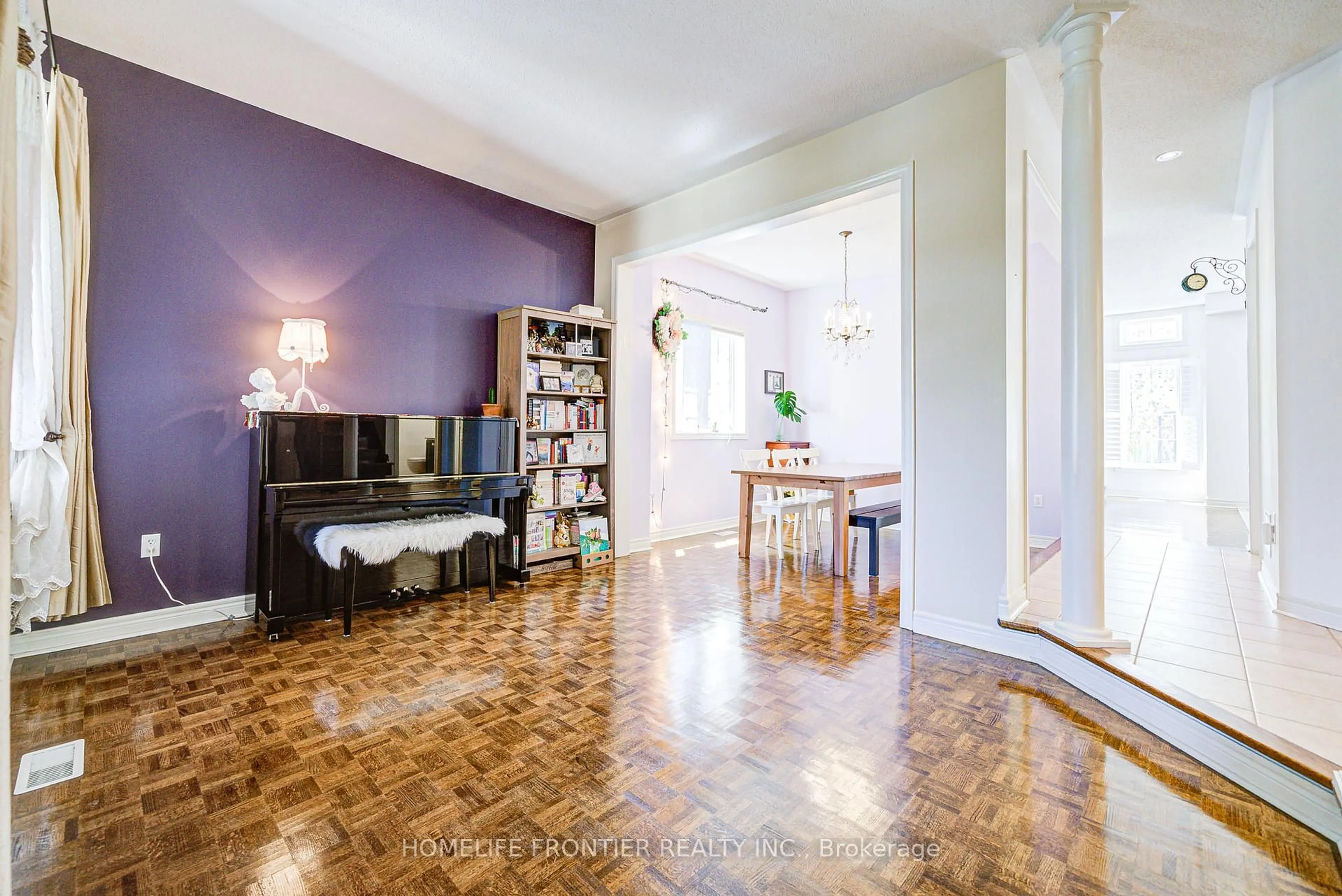 Unknown for 190 Forestwood St, Richmond Hill Ontario L4S 1Y1