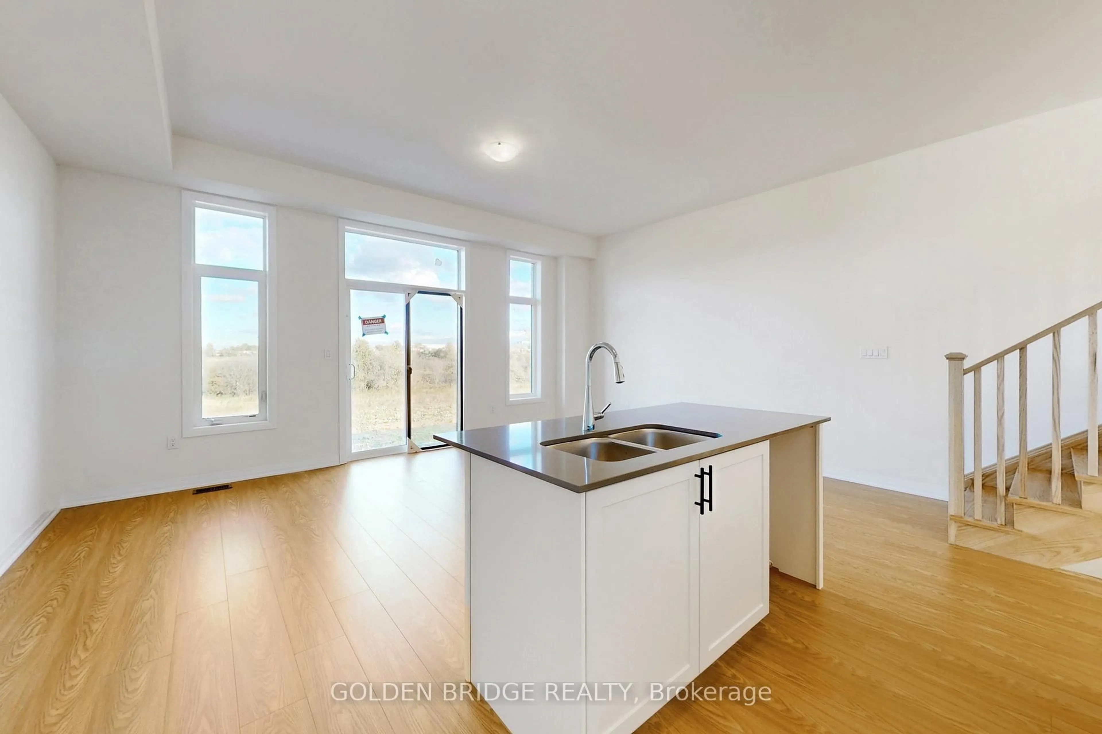 Open concept kitchen, unknown for 65 Millman Lane, Richmond Hill Ontario L4S 0P8