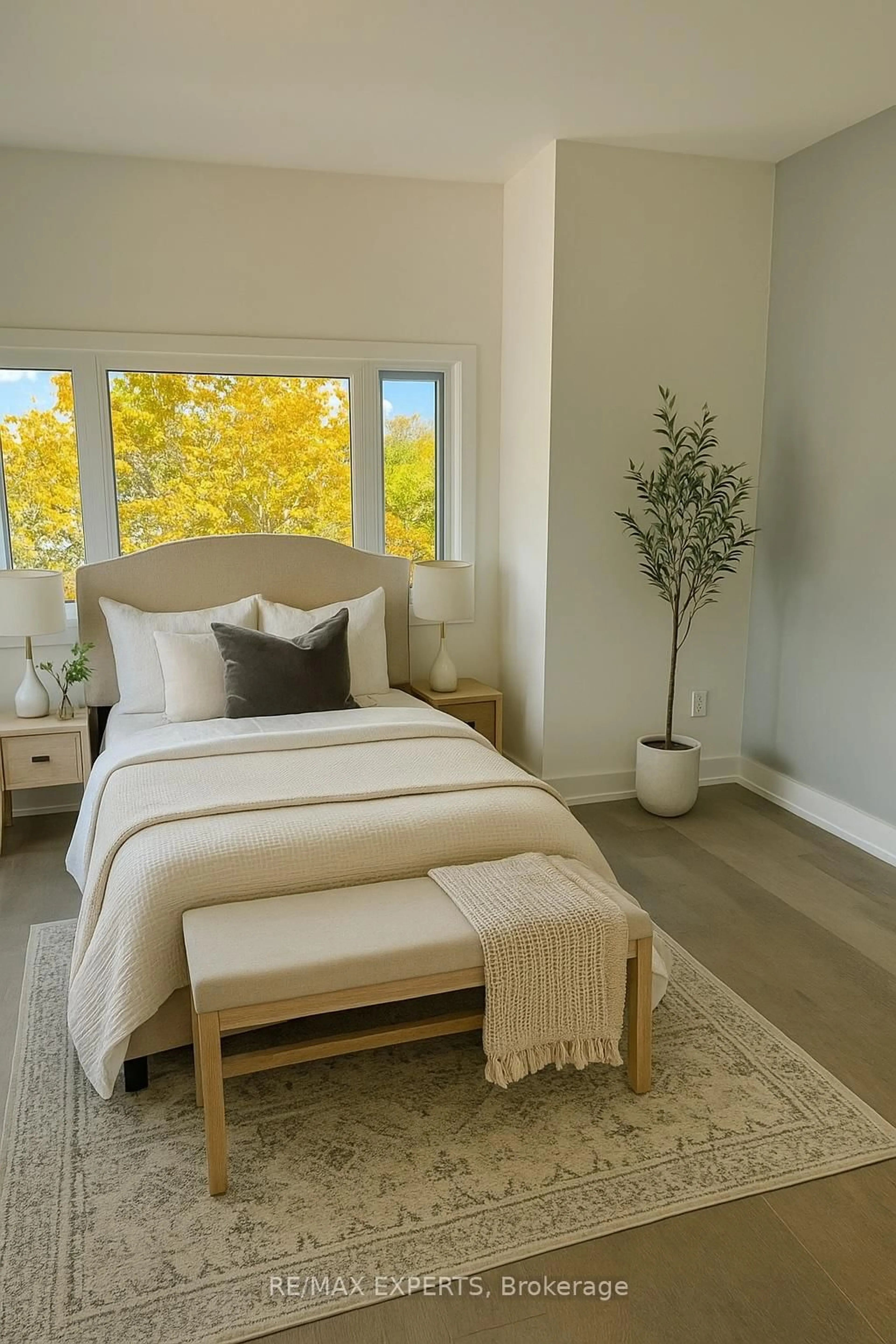 Bedroom with bed, unknown for 19 Carl Hill Lane, Richmond Hill Ontario L4C 7A6