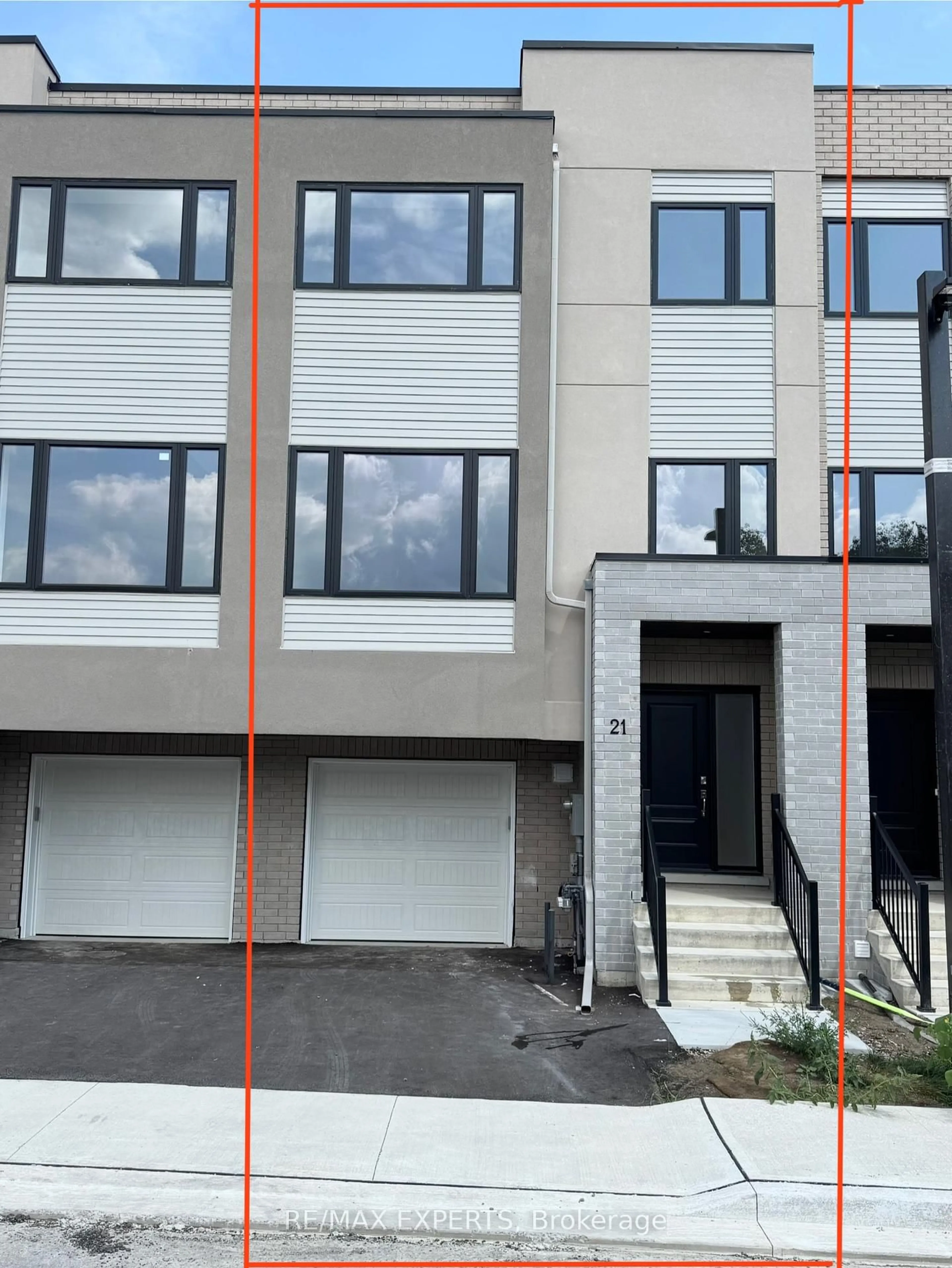 Unknown for 21 Carl Hill Lane, Richmond Hill Ontario L4C 7A6