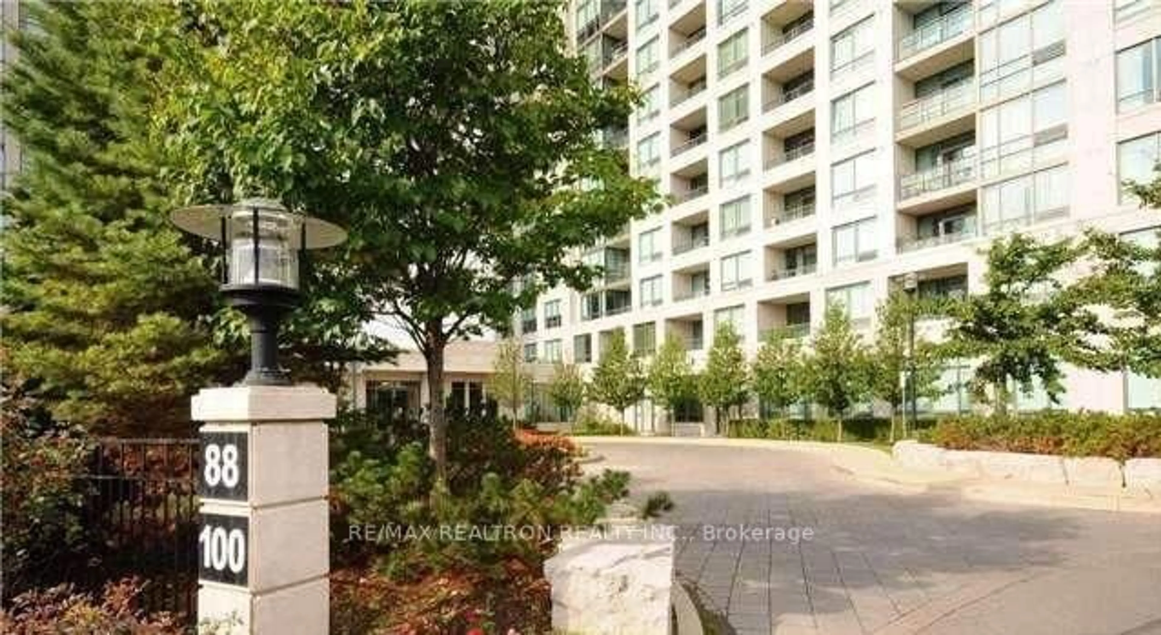 Patio, unknown for 100 Promenade Circ #210, Vaughan Ontario L4J 7W7