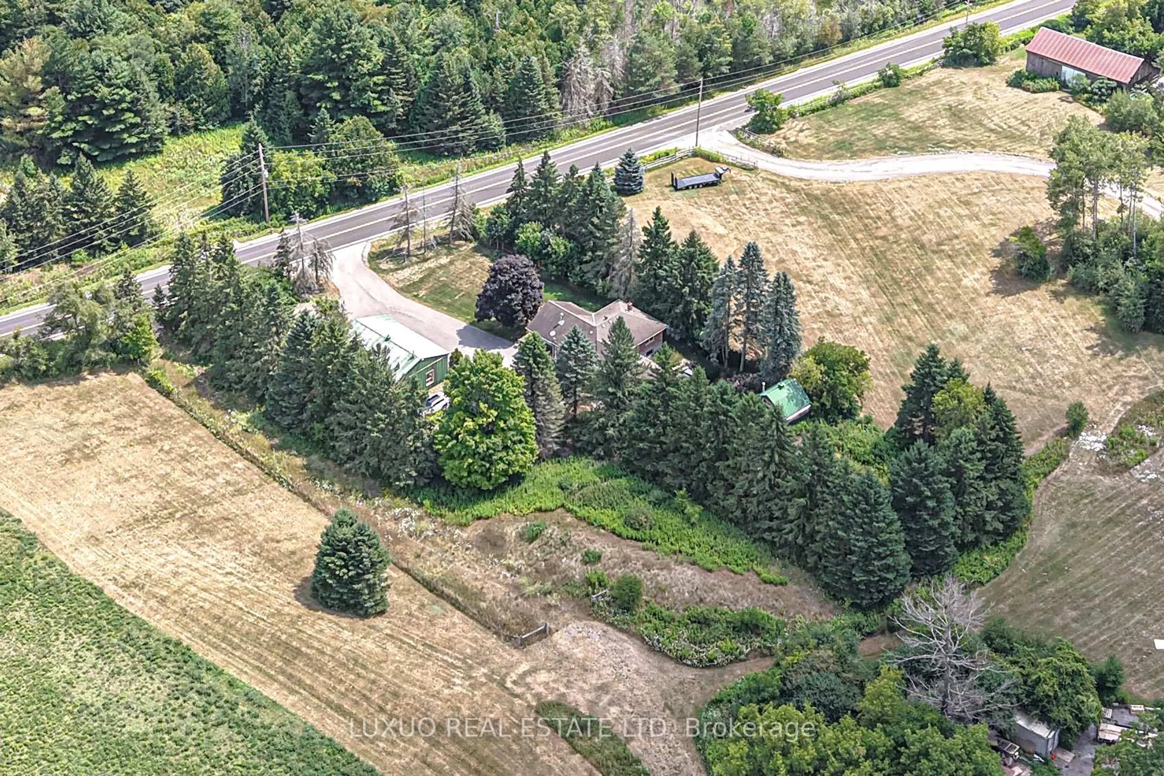 A pic from outside/outdoor area/front of a property/back of a property/a pic from drone, forest/trees view for 14578 Warden Ave, Whitchurch-Stouffville Ontario L4A 4L6
