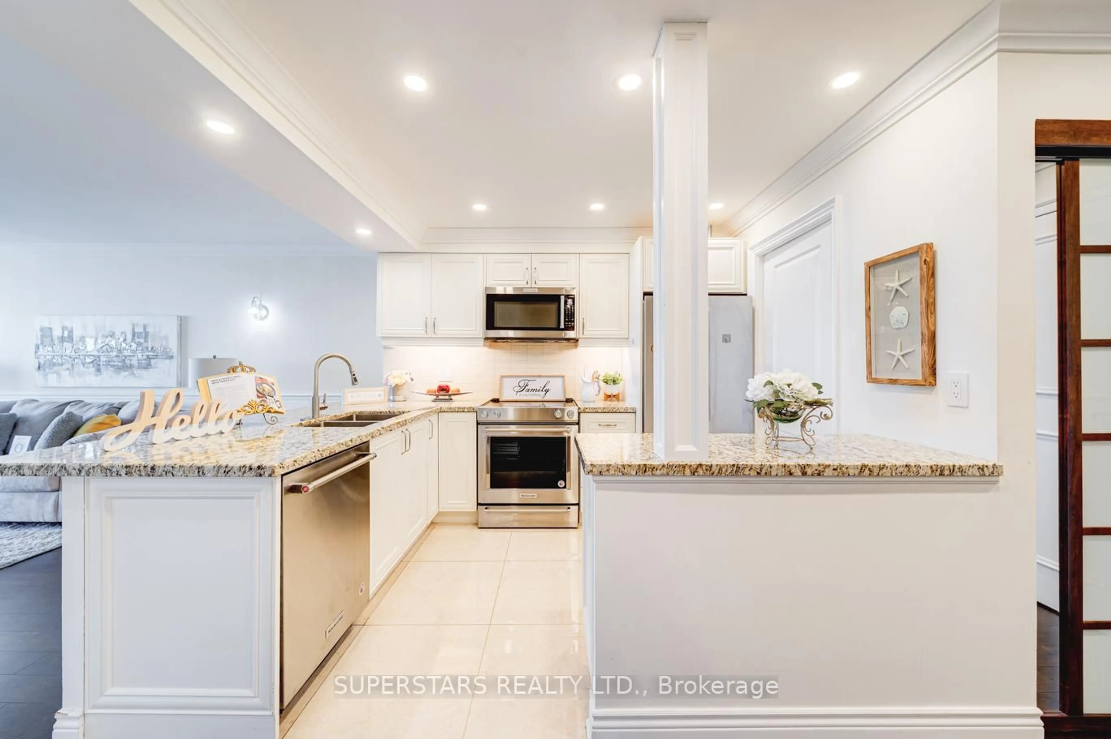 Open concept kitchen, ceramic/tile floor for 33 Weldrick Rd #1508, Richmond Hill Ontario L4C 8W4