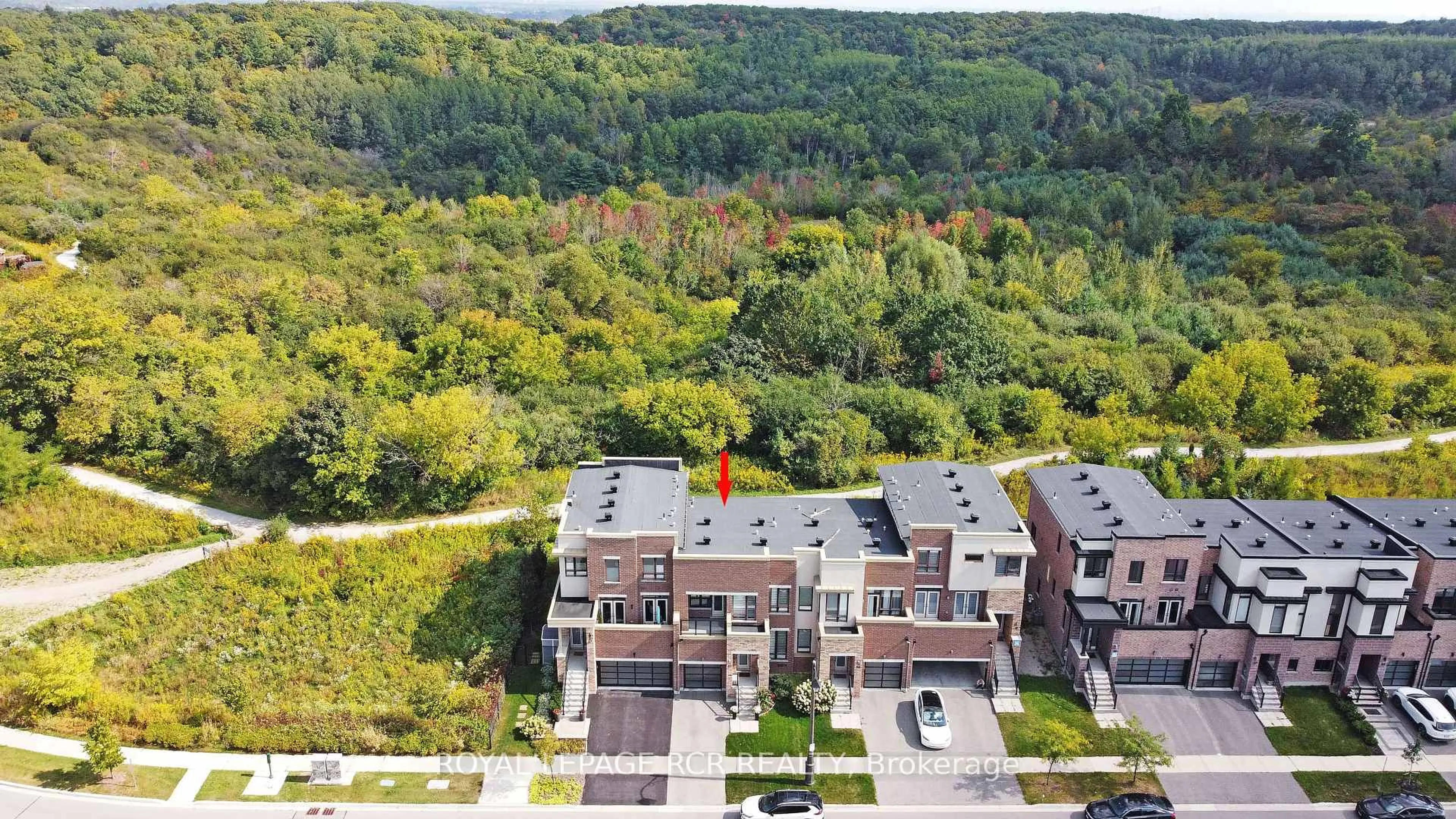 A pic from outside/outdoor area/front of a property/back of a property/a pic from drone, unknown for 65 Anchusa Dr, Richmond Hill Ontario L4E 1C6