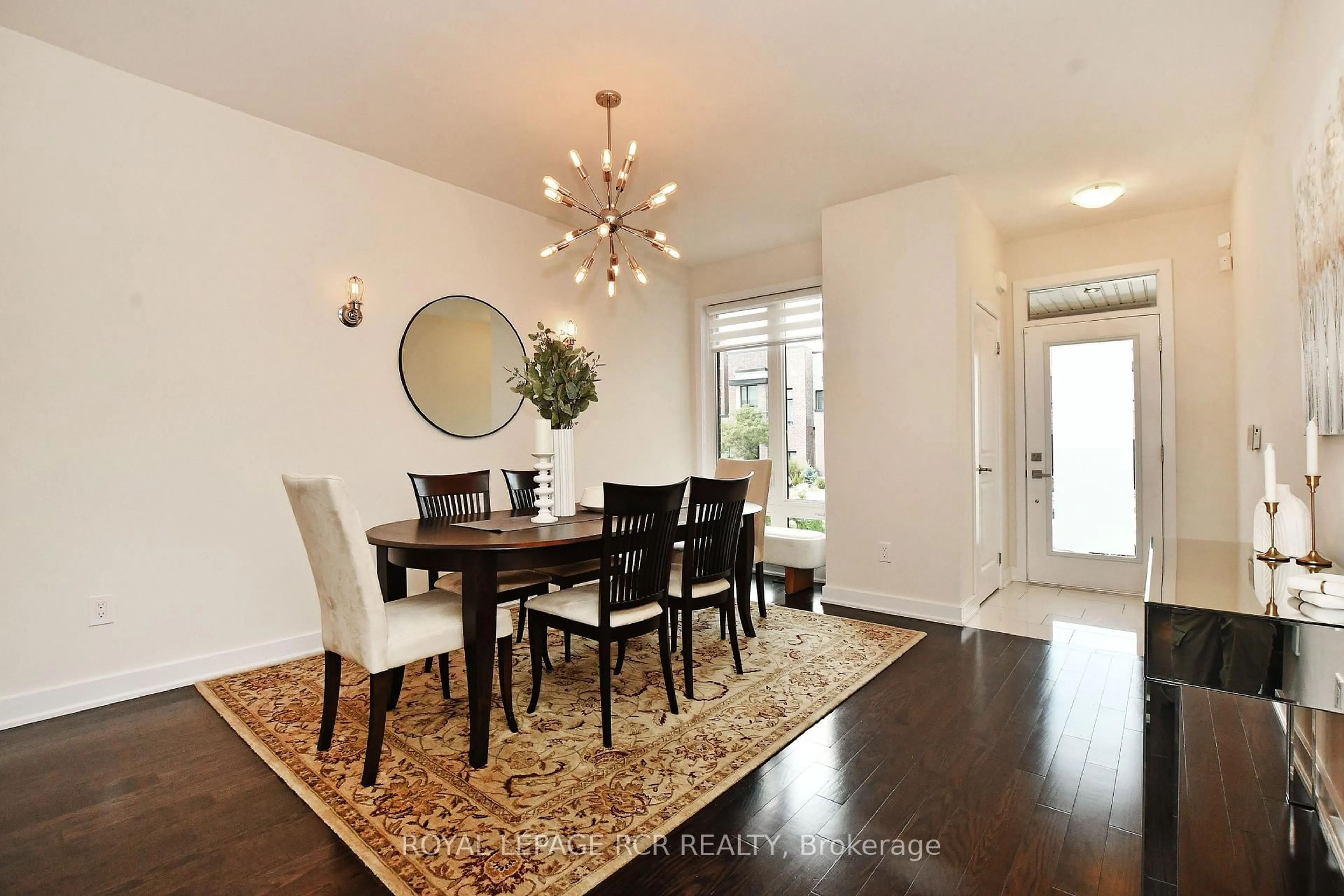 Dining room, wood/laminate floor for 65 Anchusa Dr, Richmond Hill Ontario L4E 1C6