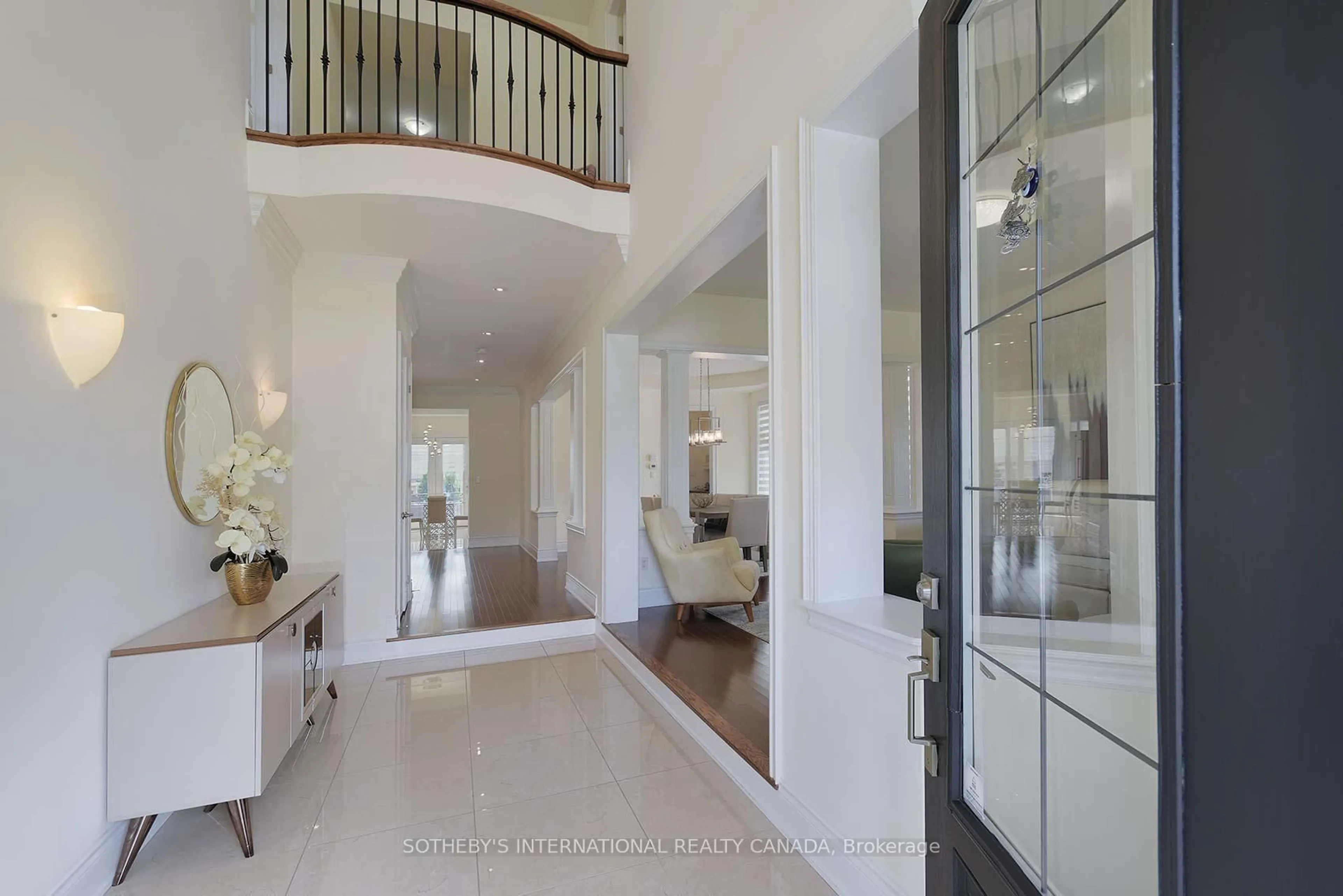 Indoor entryway for 381 Poetry Dr, Vaughan Ontario L4L 8L1
