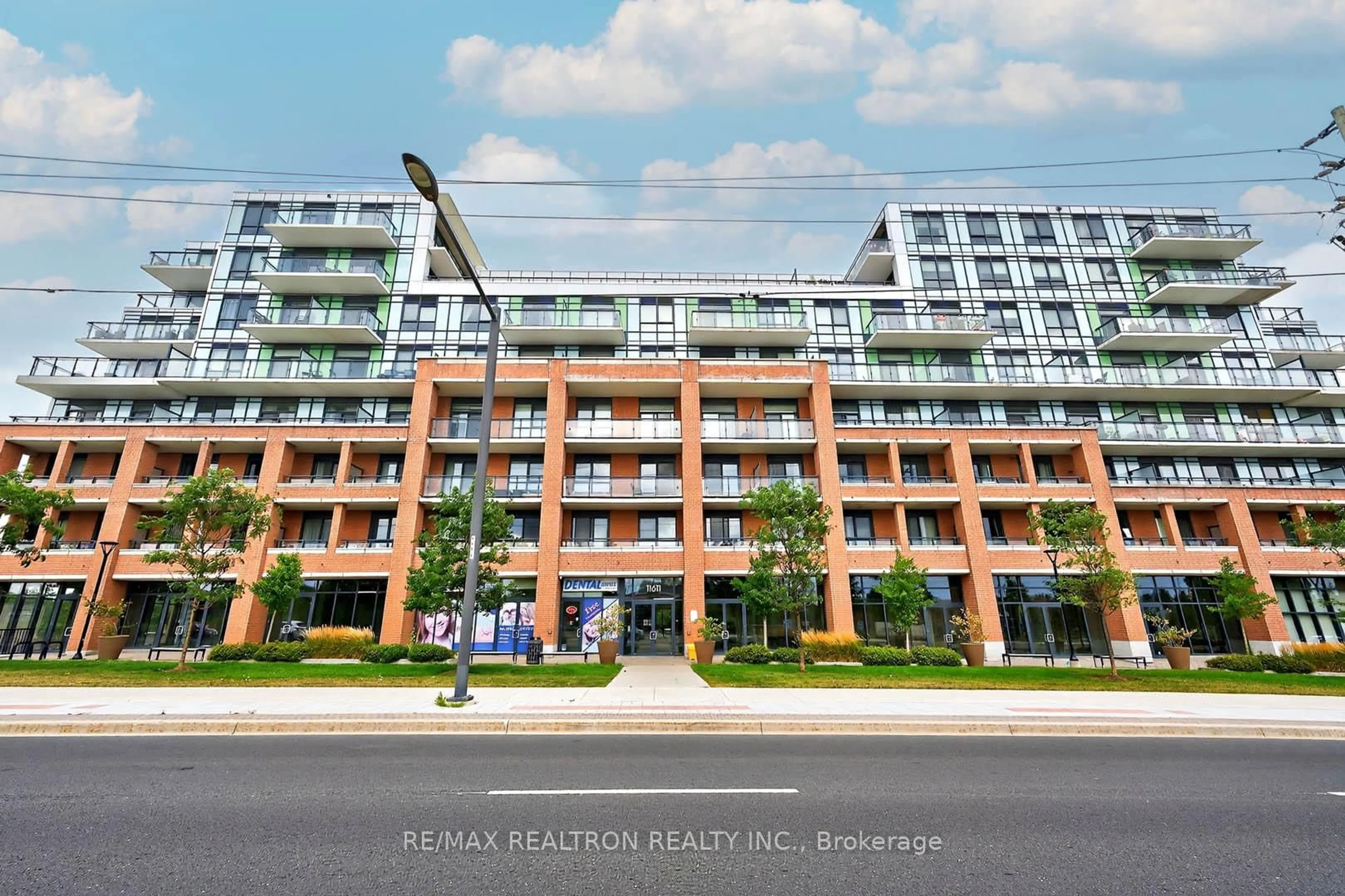 Unknown for 11611 YONGE St #525, Richmond Hill Ontario L4E 1G2