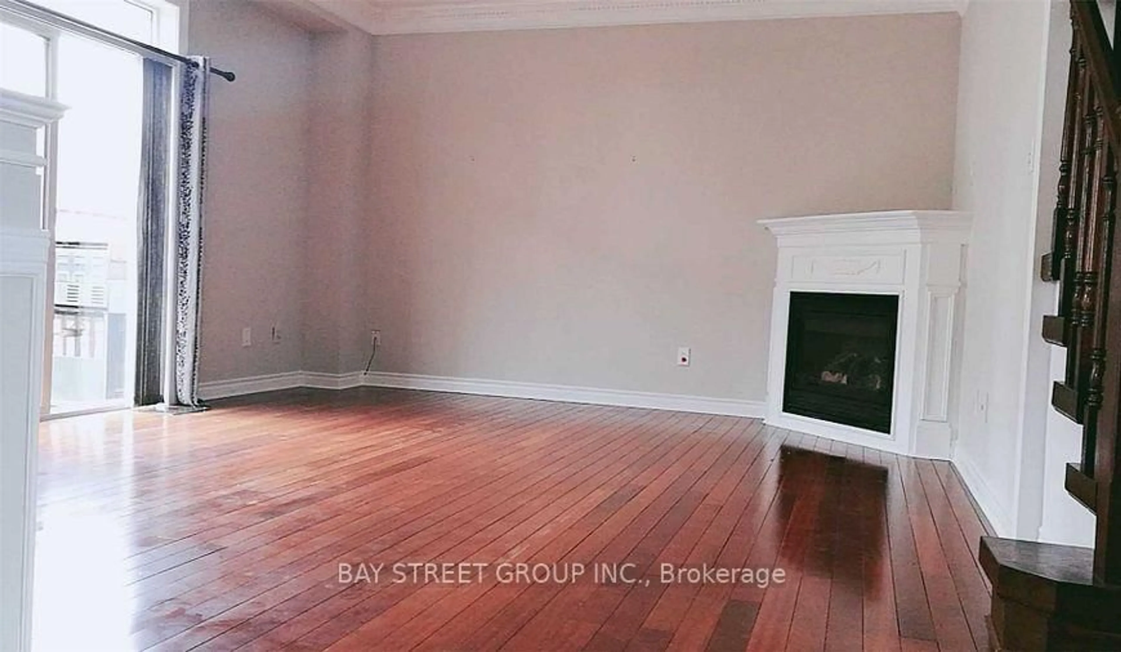 A pic of a room for 57 Gail Parks Cres, Newmarket Ontario L3X 3B9