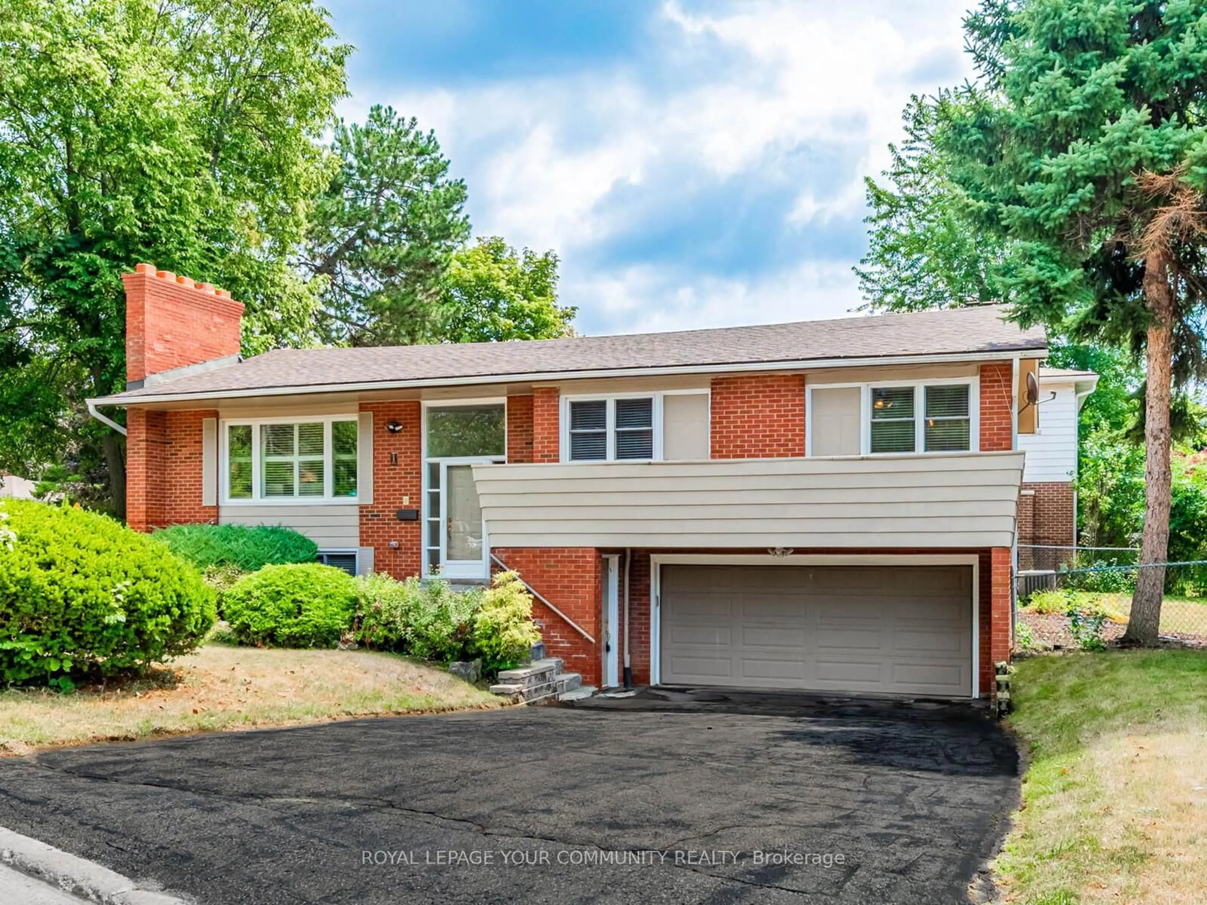 Home with brick exterior material, street for 1 Thorny Brae Dr, Markham Ontario L3T 3G3