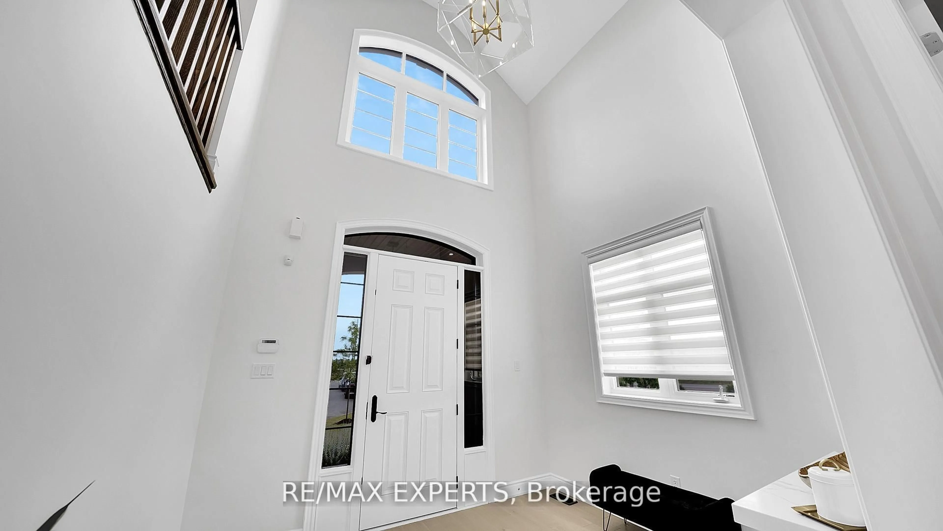 Indoor entryway for 89 Rosshaven Cres, Vaughan Ontario L4L 1A6