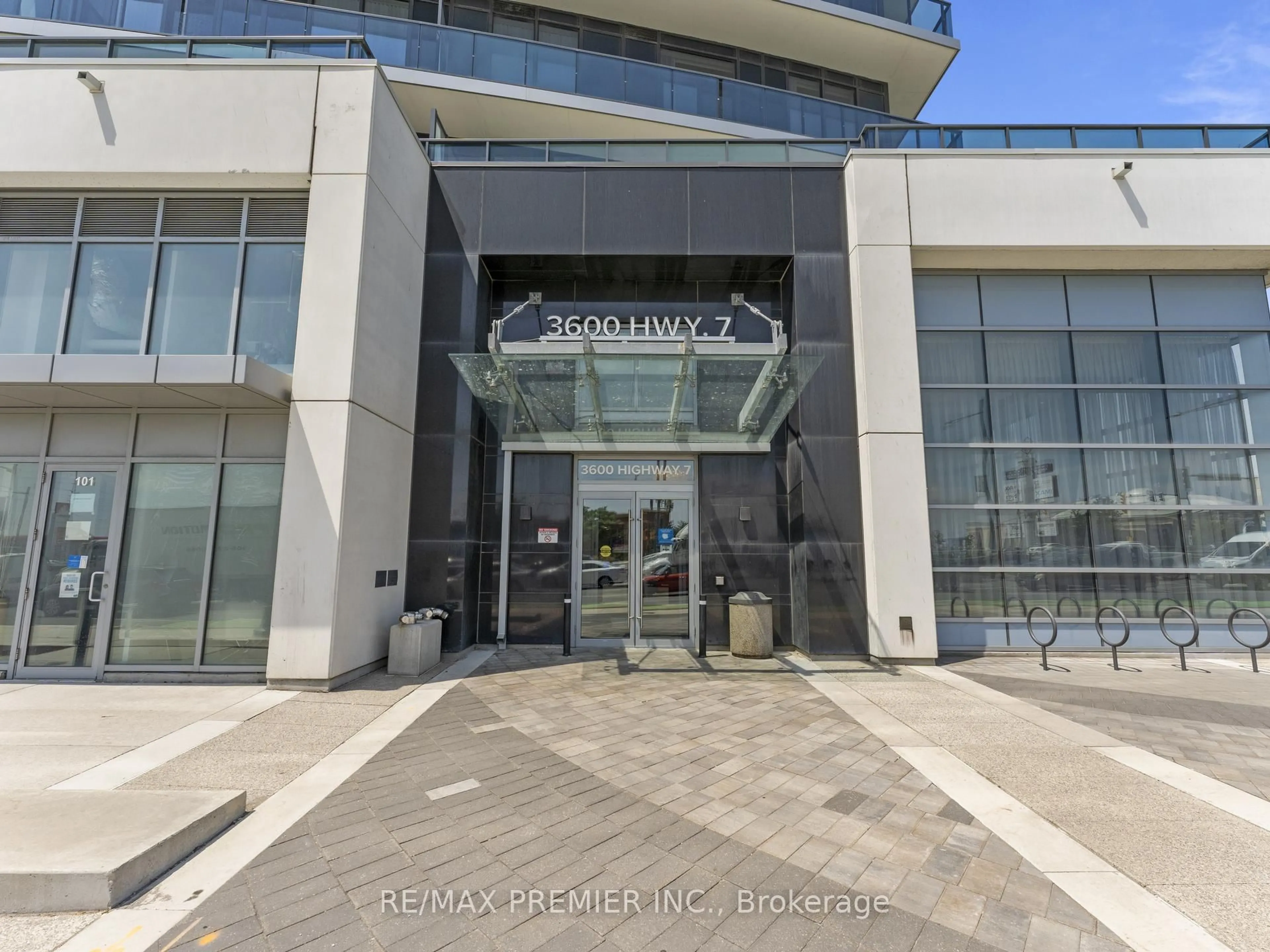 Indoor foyer for 3600 Highway 7 #418, Vaughan Ontario L4L 0G7