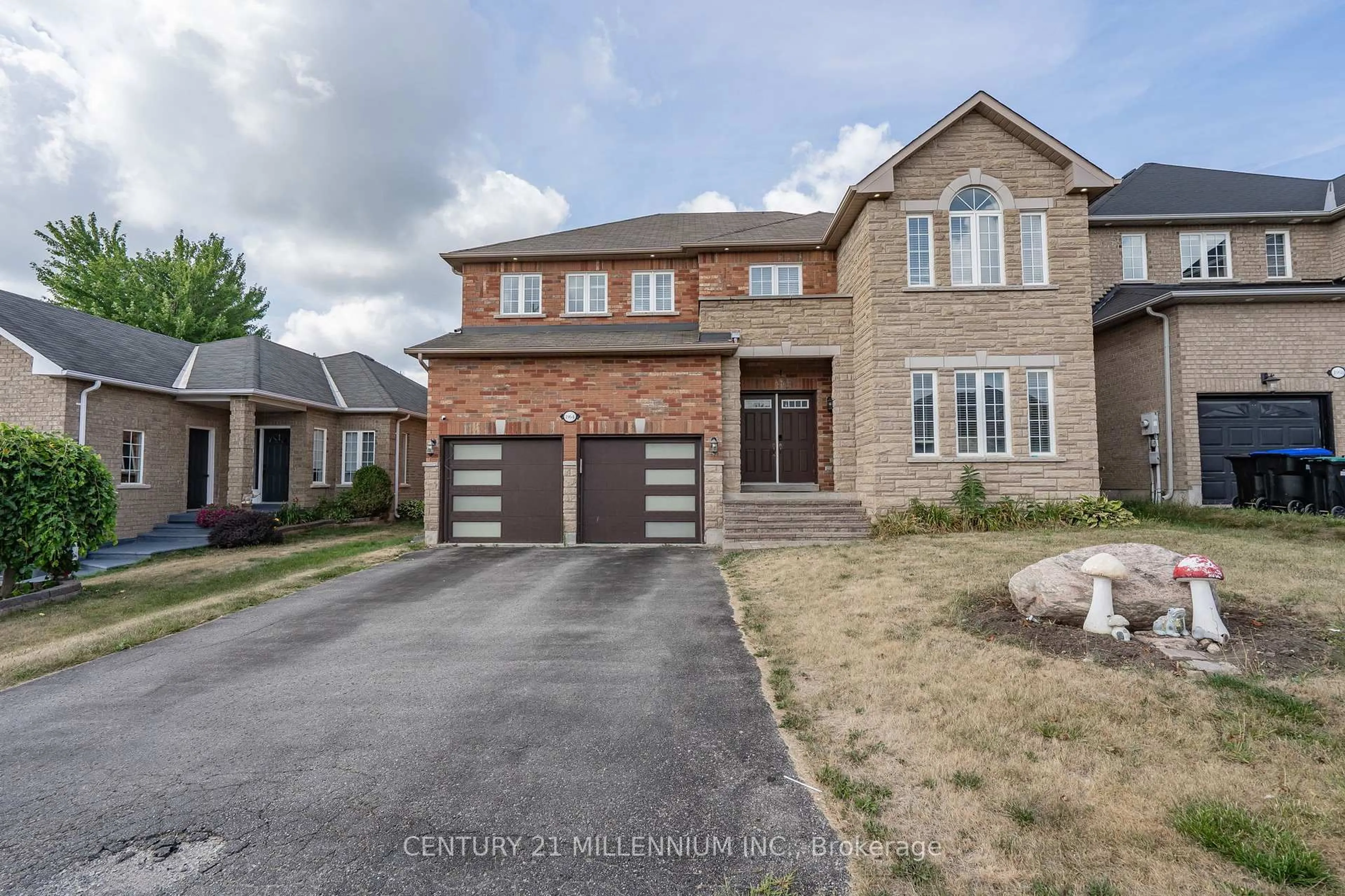 Home with brick exterior material, street for 1964 Jans Blvd, Innisfil Ontario L9S 4Z7