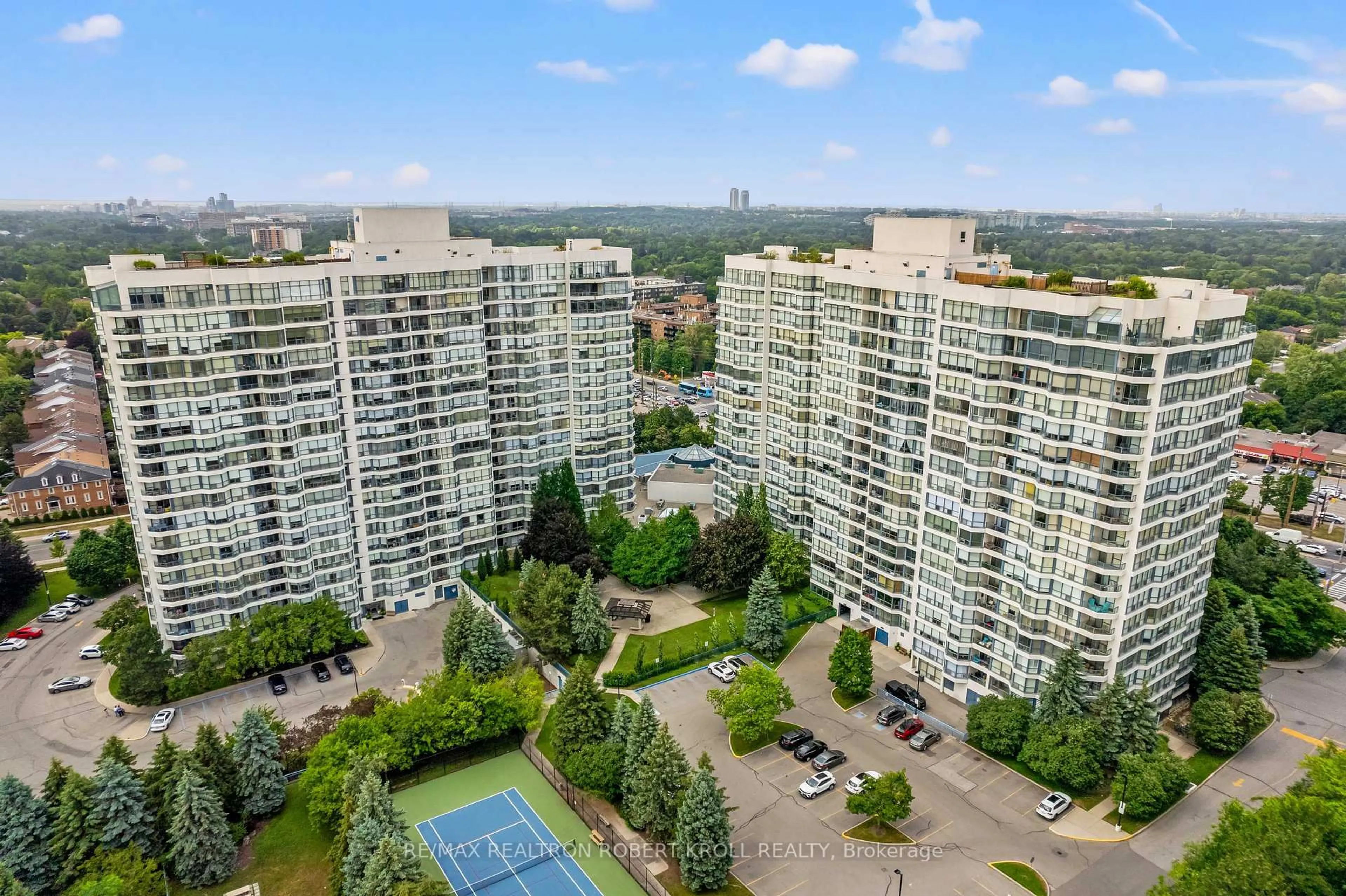 A pic from outside/outdoor area/front of a property/back of a property/a pic from drone, city buildings view from balcony for 7300 Yonge St #210, Vaughan Ontario L4J 7Y5