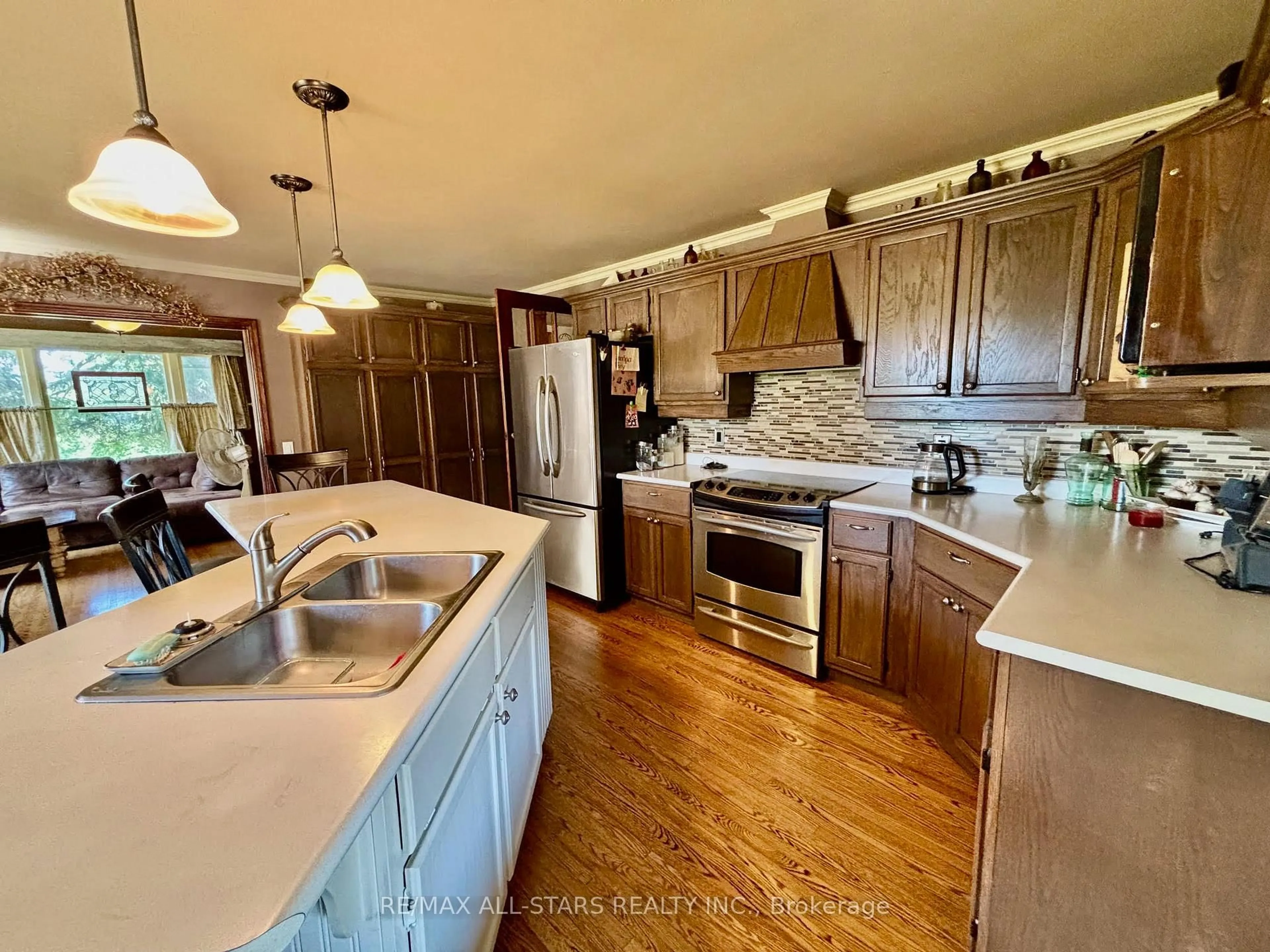 Open concept kitchen, unknown for 5601 Bethesda Rd, Whitchurch-Stouffville Ontario L4A 7X3