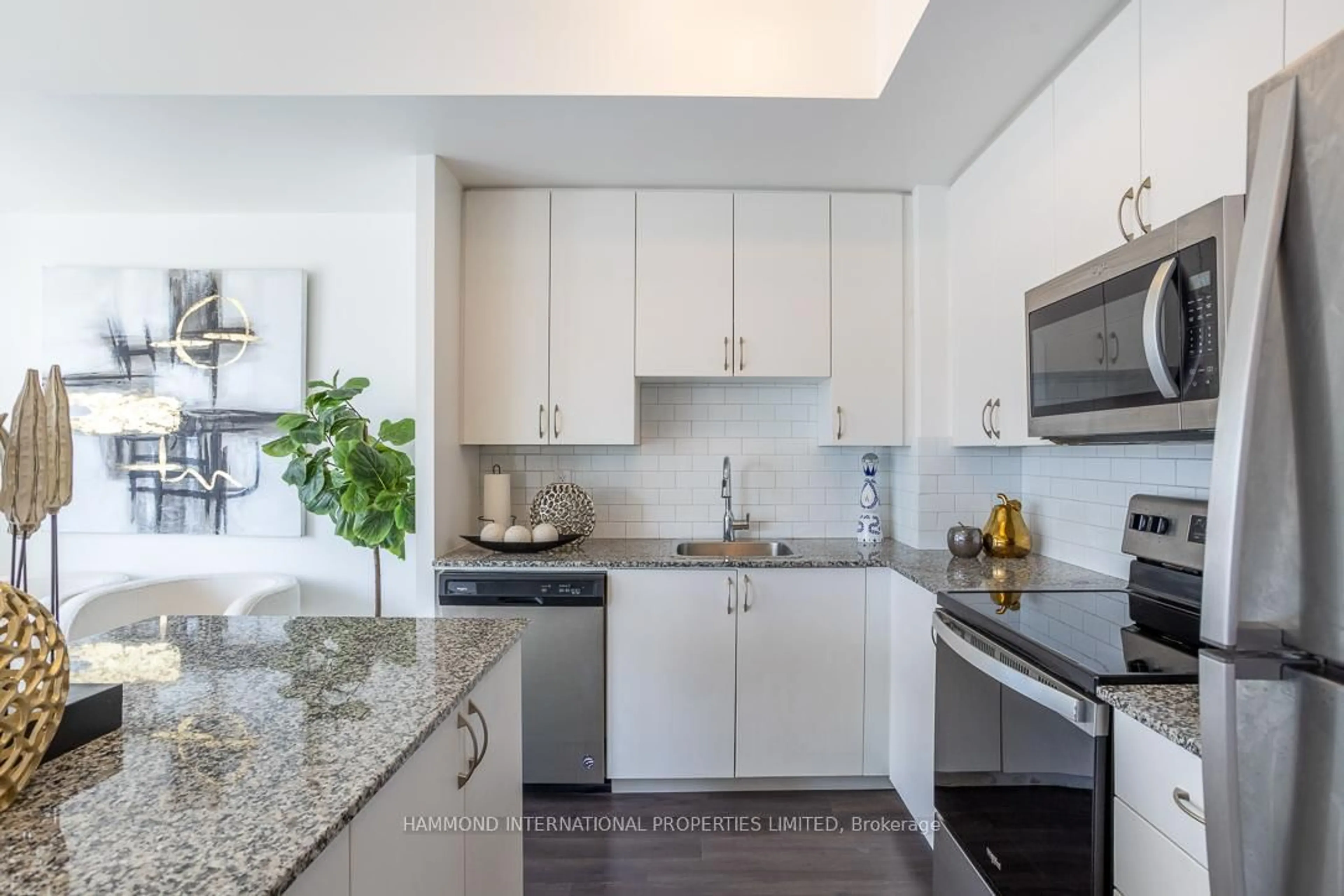 Standard kitchen, ceramic/tile floor for 5279 Highway 7 #B903, Vaughan Ontario L4L 0J1