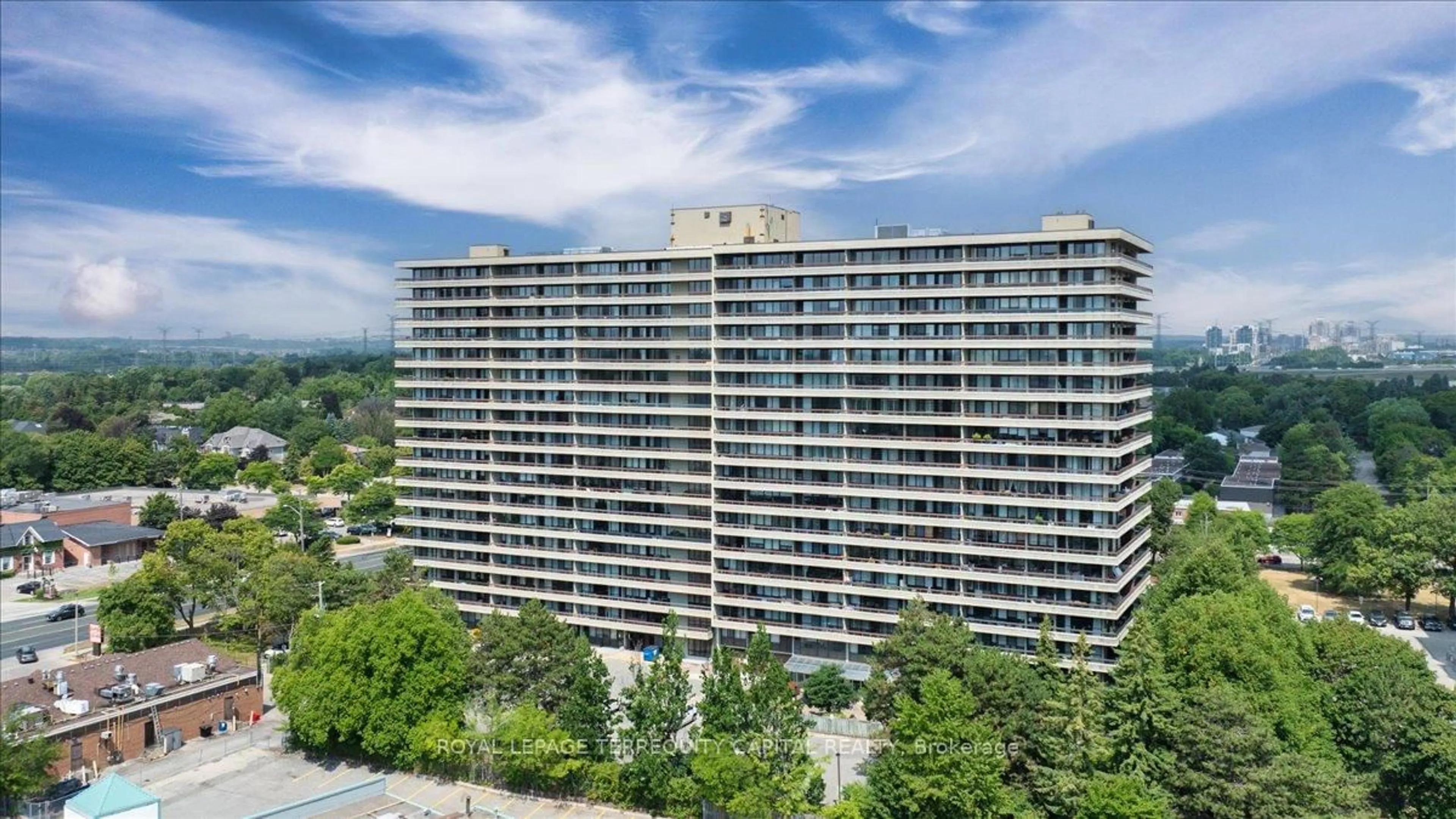 A pic from outside/outdoor area/front of a property/back of a property/a pic from drone, city buildings view from balcony for 8111 Yonge St #909, Markham Ontario L3T 4V9