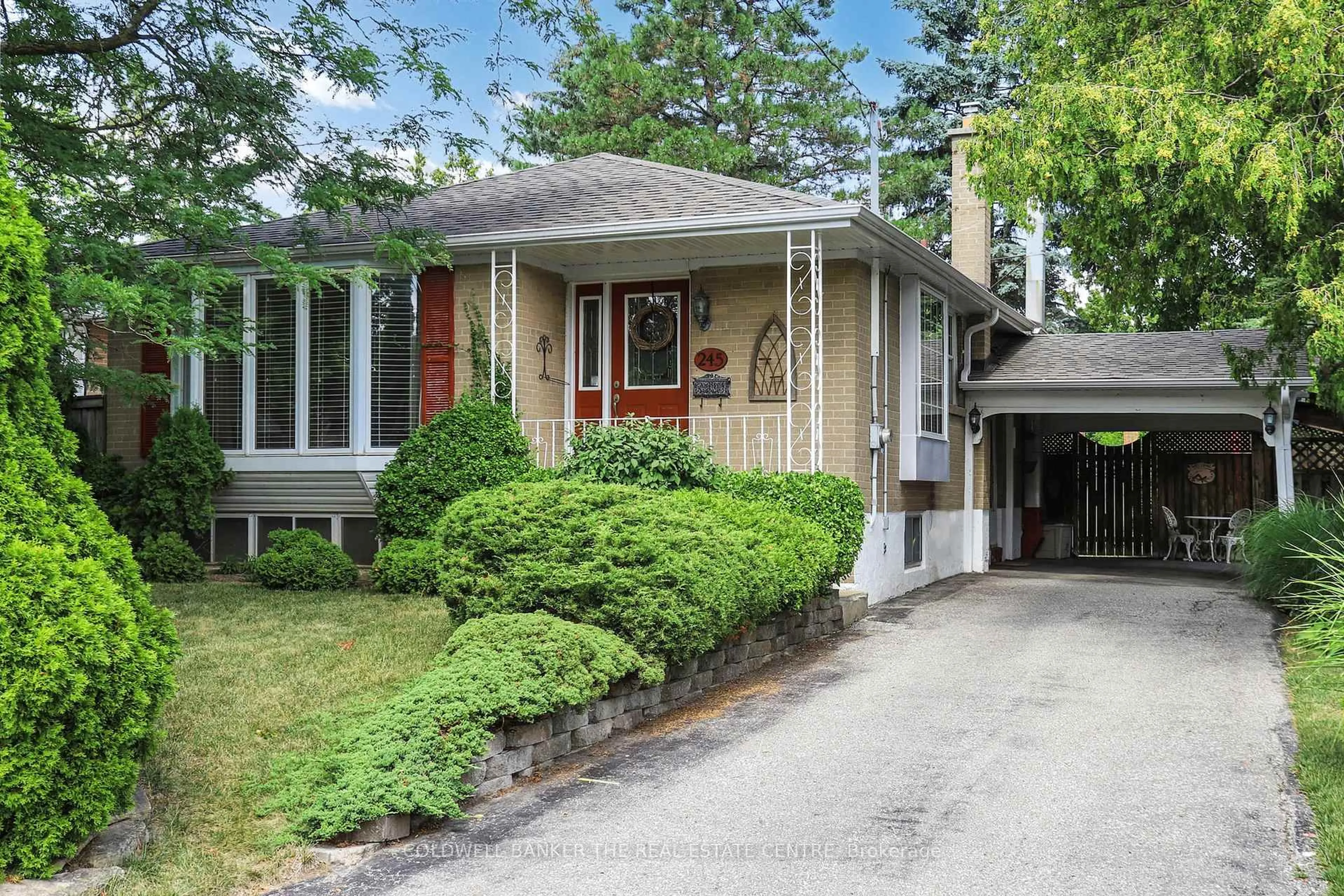 Home with brick exterior material, street for 245 Silverbirch Dr, Newmarket Ontario L3Y 2Z6