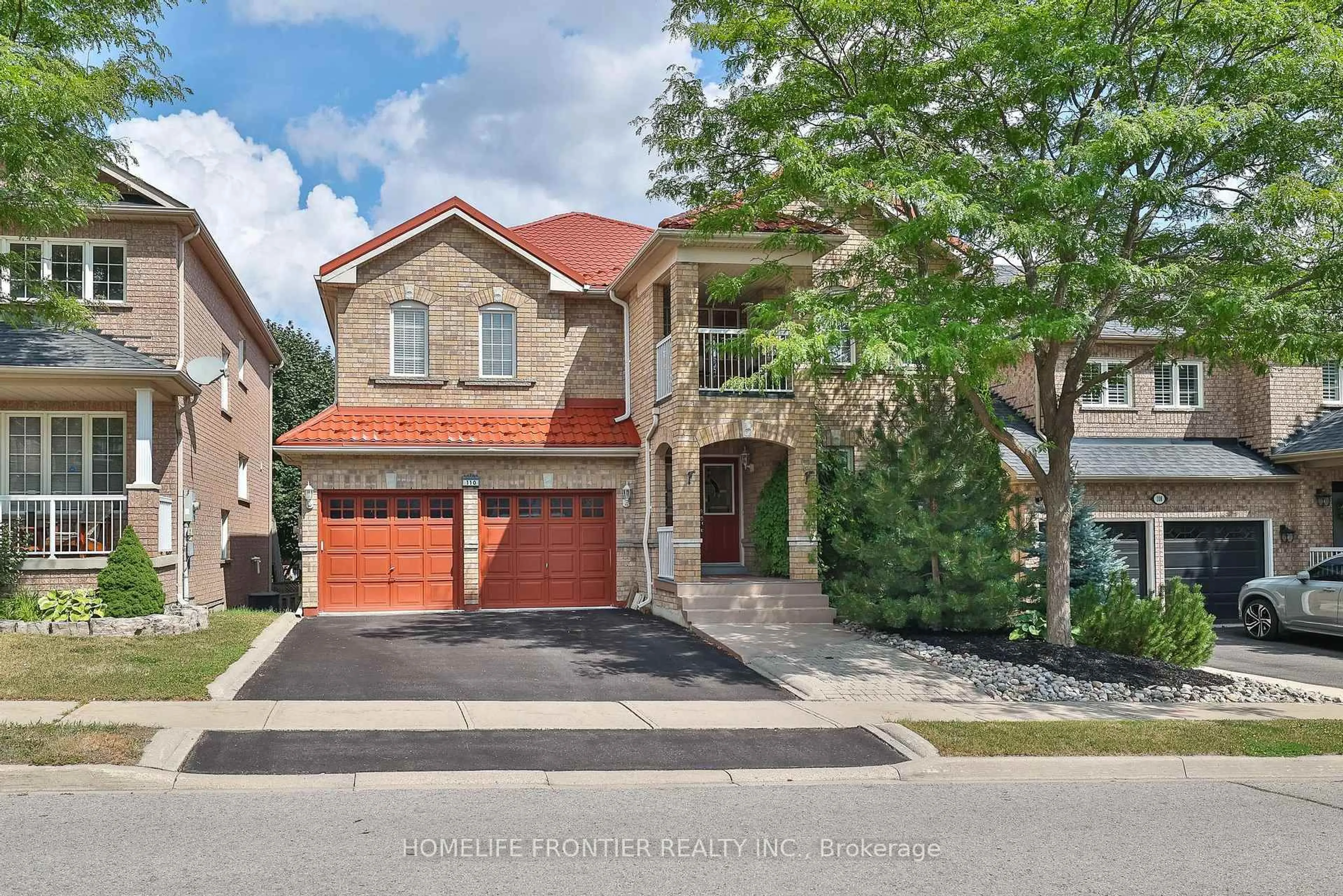 Home with brick exterior material, street for 110 Red River Cres, Newmarket Ontario L3X 2R1