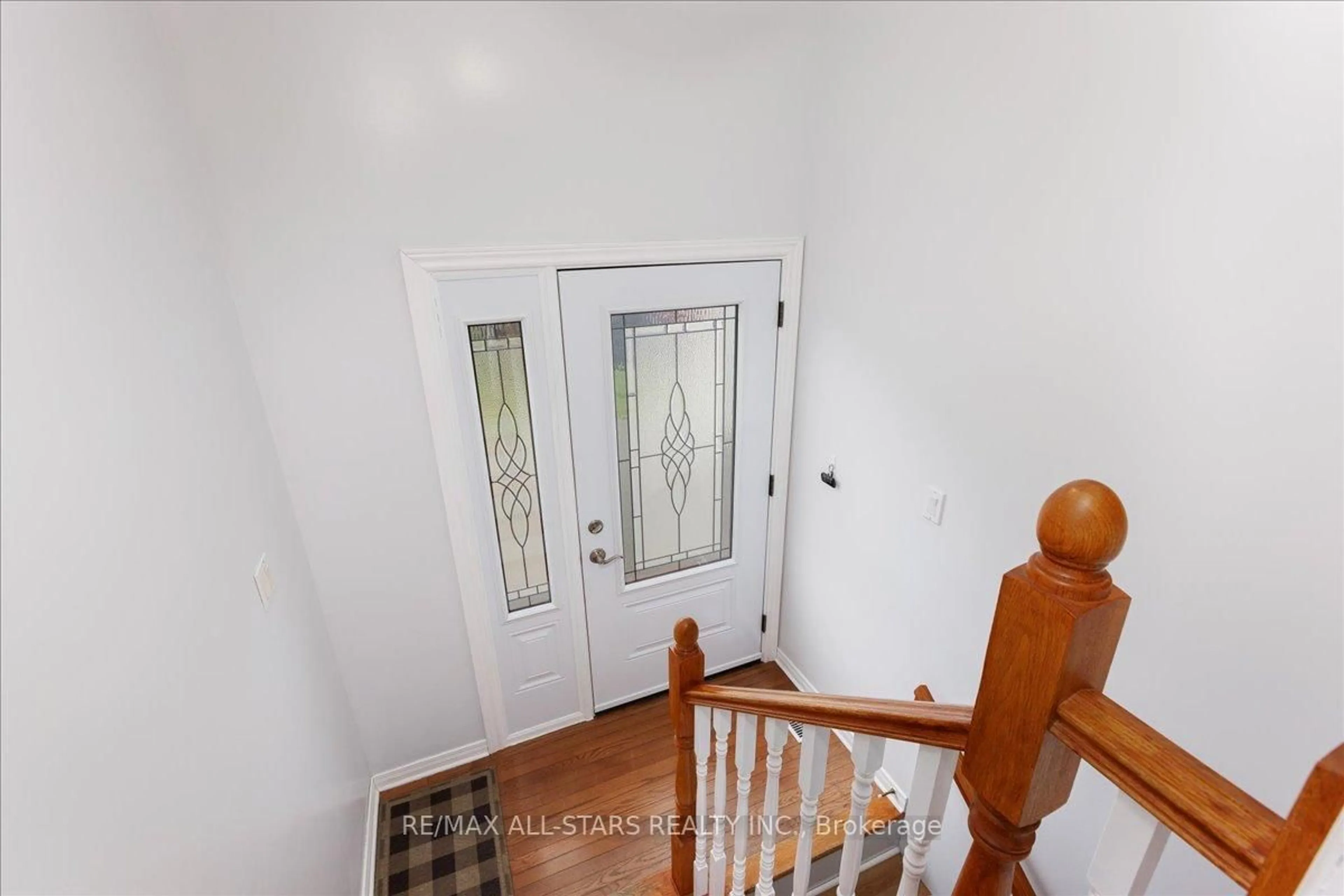 Unknown for 166 Silas Blvd, Georgina Ontario L4P 2K3