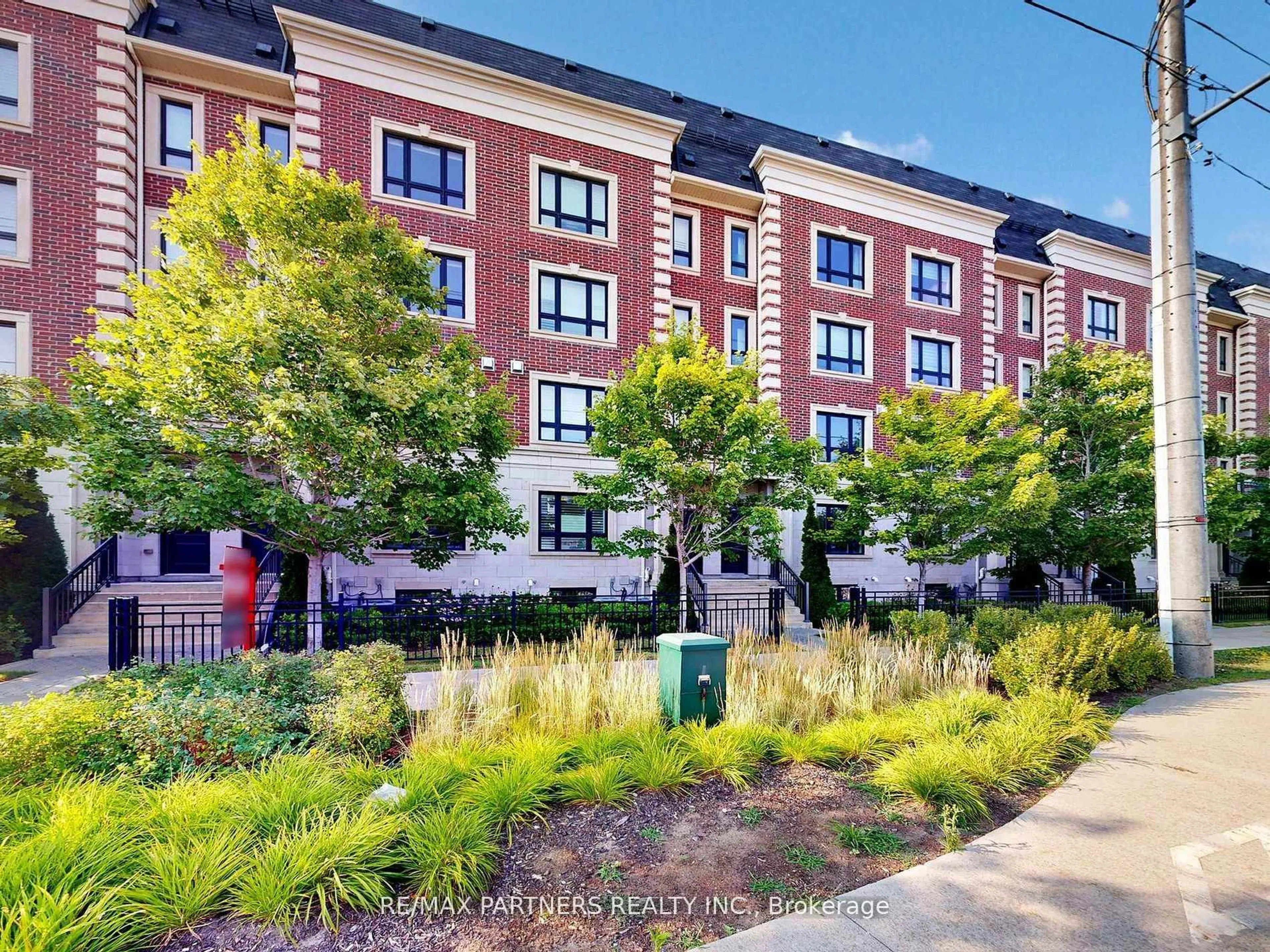 A pic from outside/outdoor area/front of a property/back of a property/a pic from drone, street for 4006 Highway 7, Markham Ontario L3K 5R8